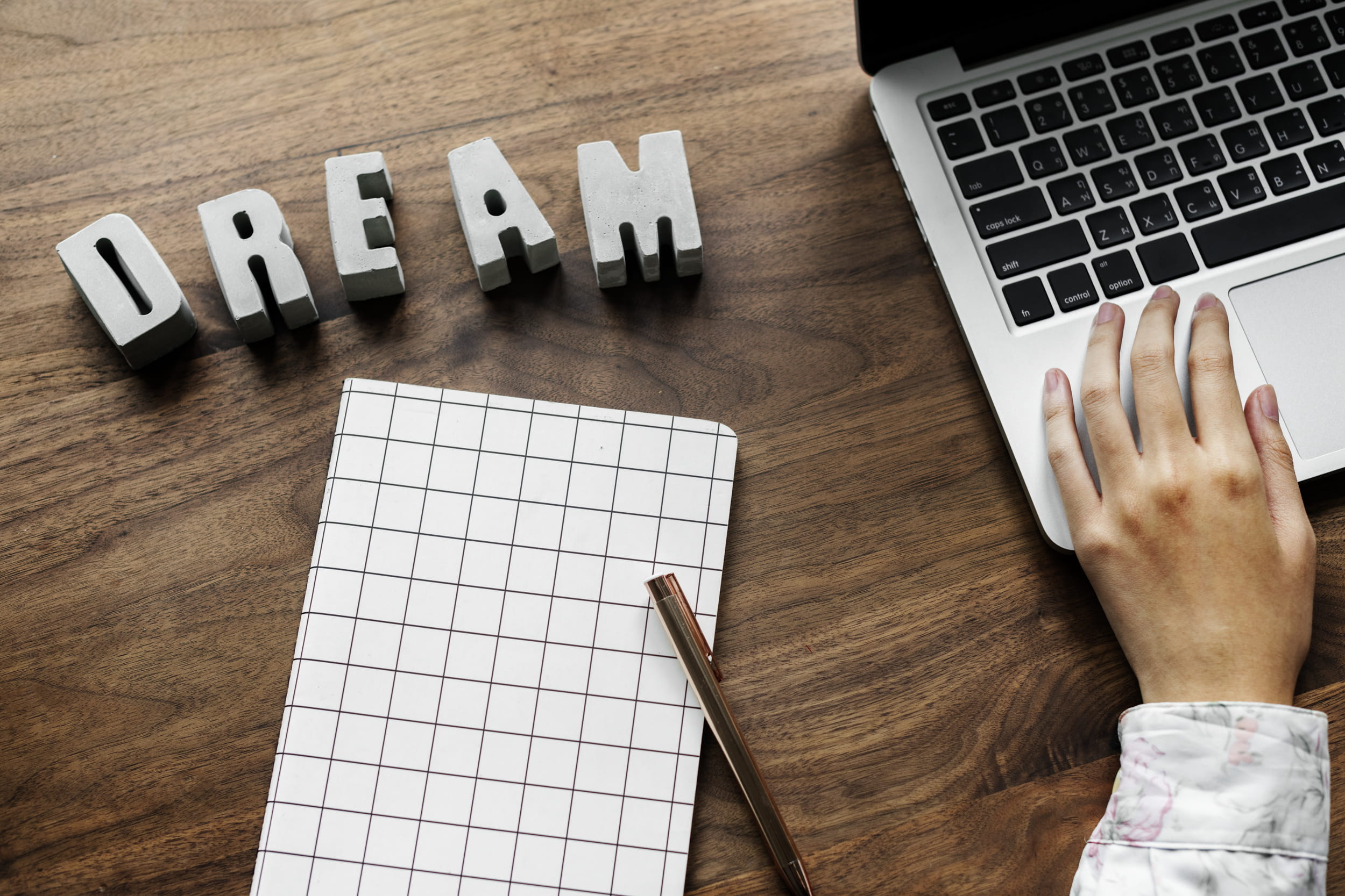 directly above, entrepreneur, wireless, letters, wood, communication, table, computer keyboard, high angle view, wireless technology, paper, text, gray, HD Wallpaper