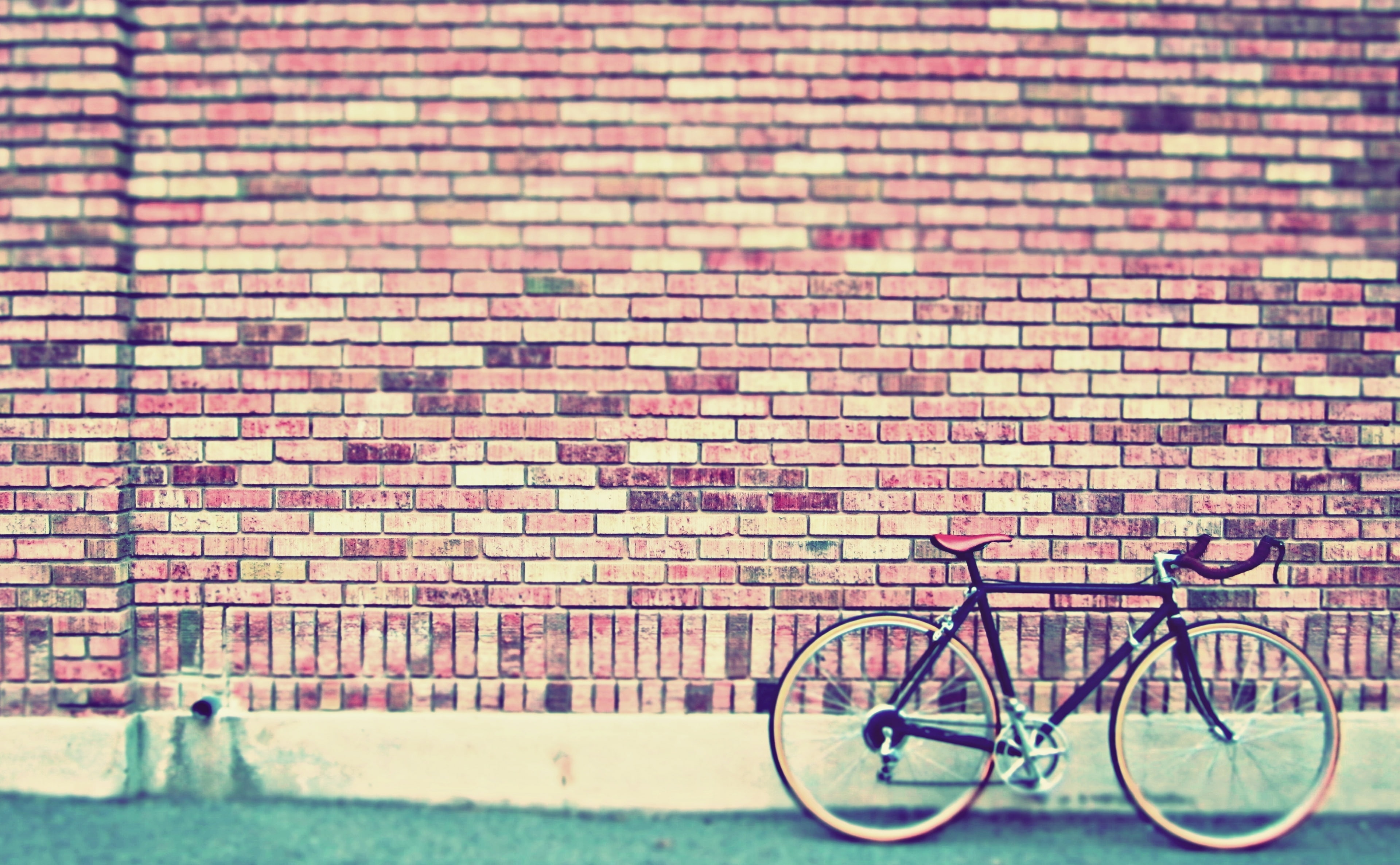 stationary, mode of transportation, parking, metal, Bicycle, tilt-shift photography, no people, 4K, hd, basket, wheel, built structure, Photography, HD Wallpaper