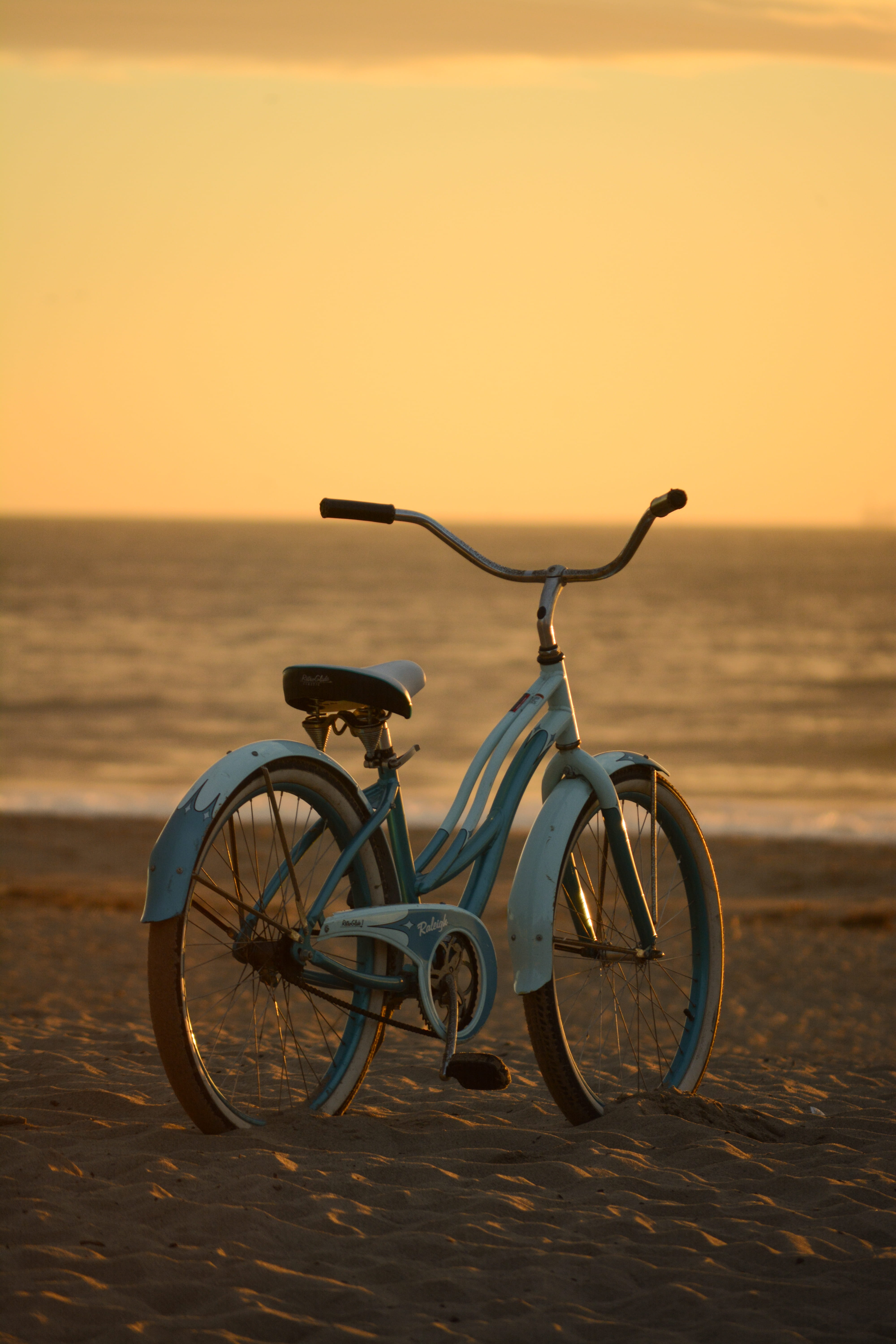beach, sand, mode of transportation, cruising, sky, stationary, land, horizon over water, surfers, land vehicle, no people, transportation, outdoors, nature, Phone HD Wallpaper