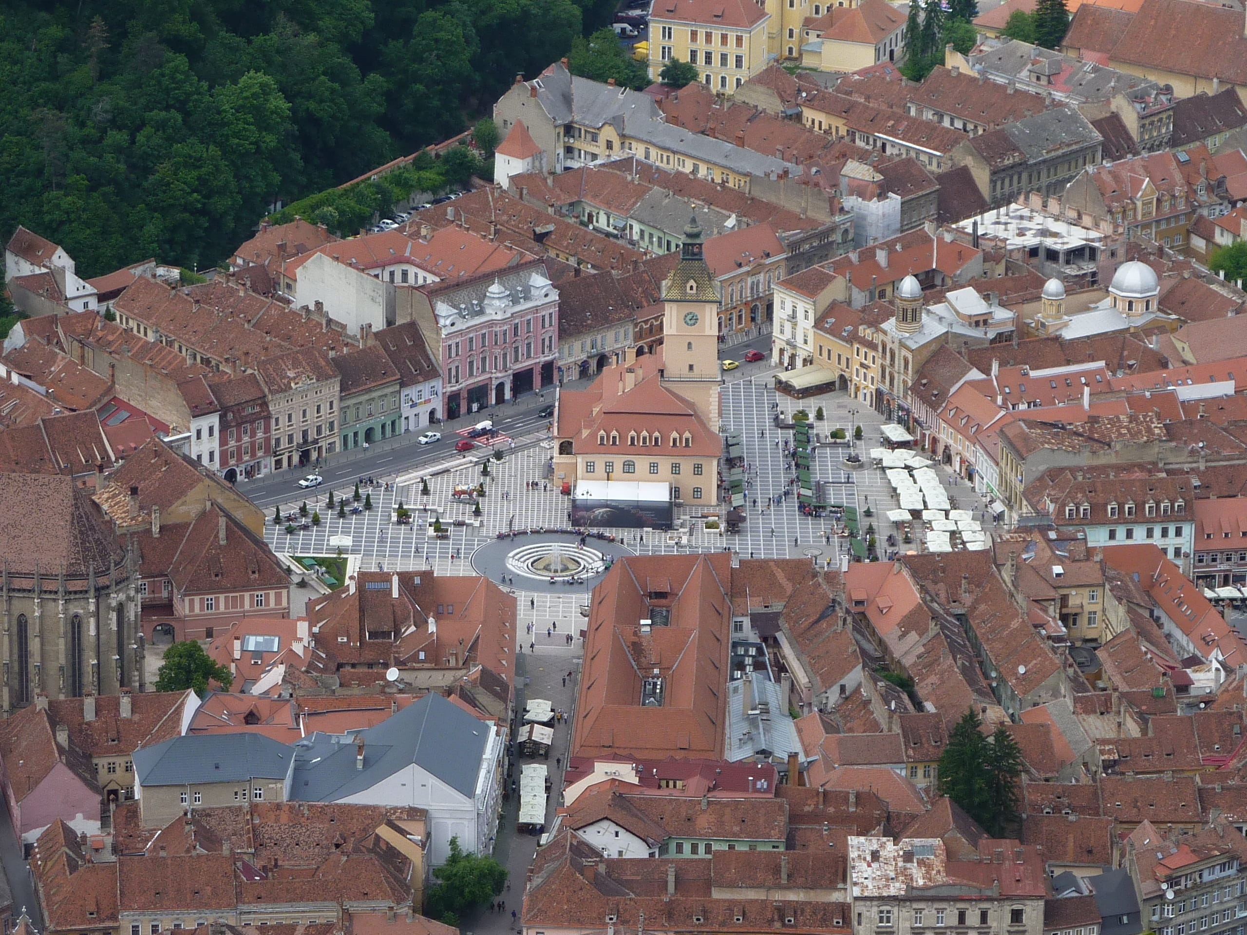 residential district, aerial view, high angle view, 2K, town, outdoors, roof, europe, tourism, architecture, building, Brasov, townscape, historic, landmark, HD Wallpaper