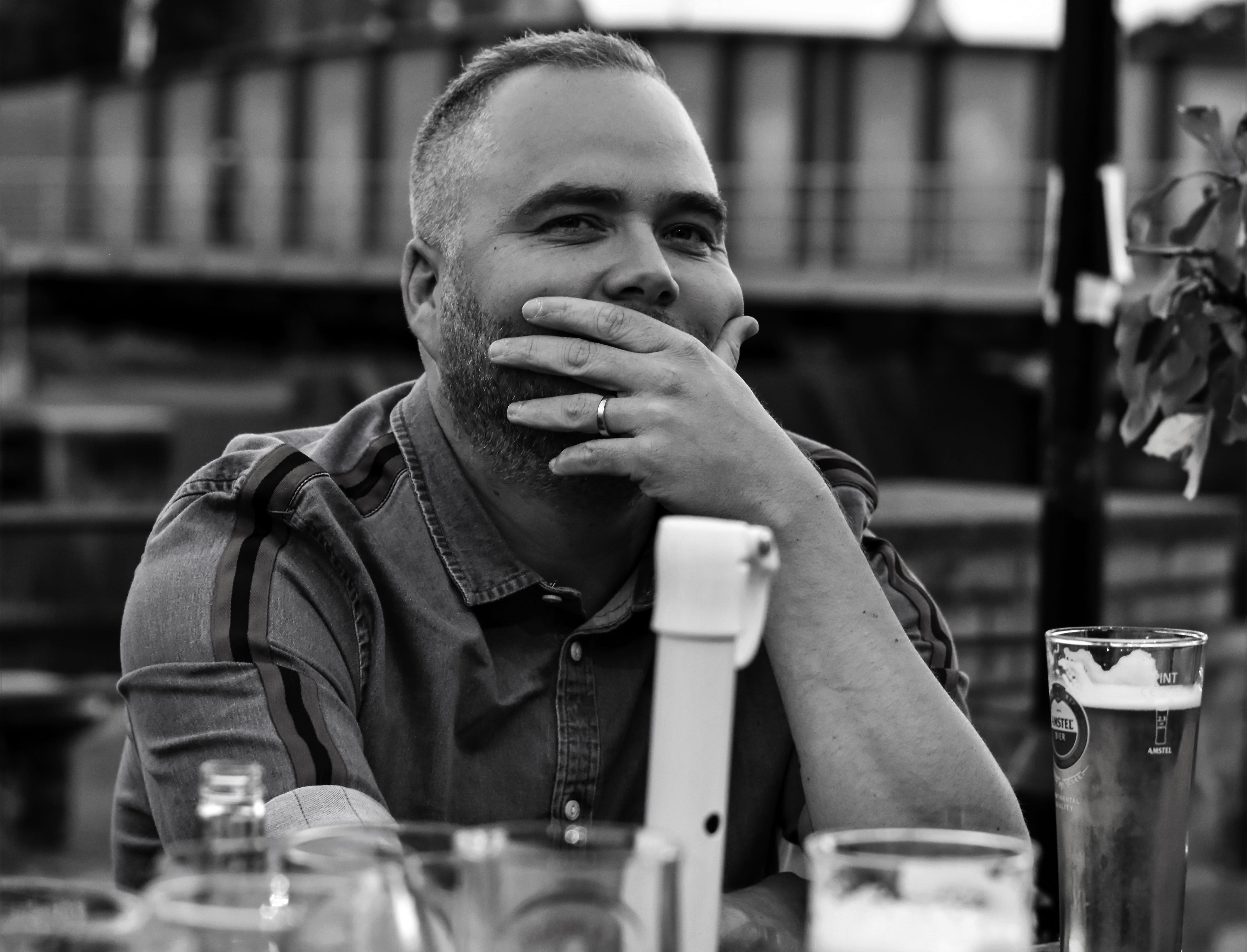 looking away, enigmatic, young men, refreshment, bristol, one person, thoughtful, hiding, focus on foreground, real people, lifestyles, restaurant, glass, HD Wallpaper