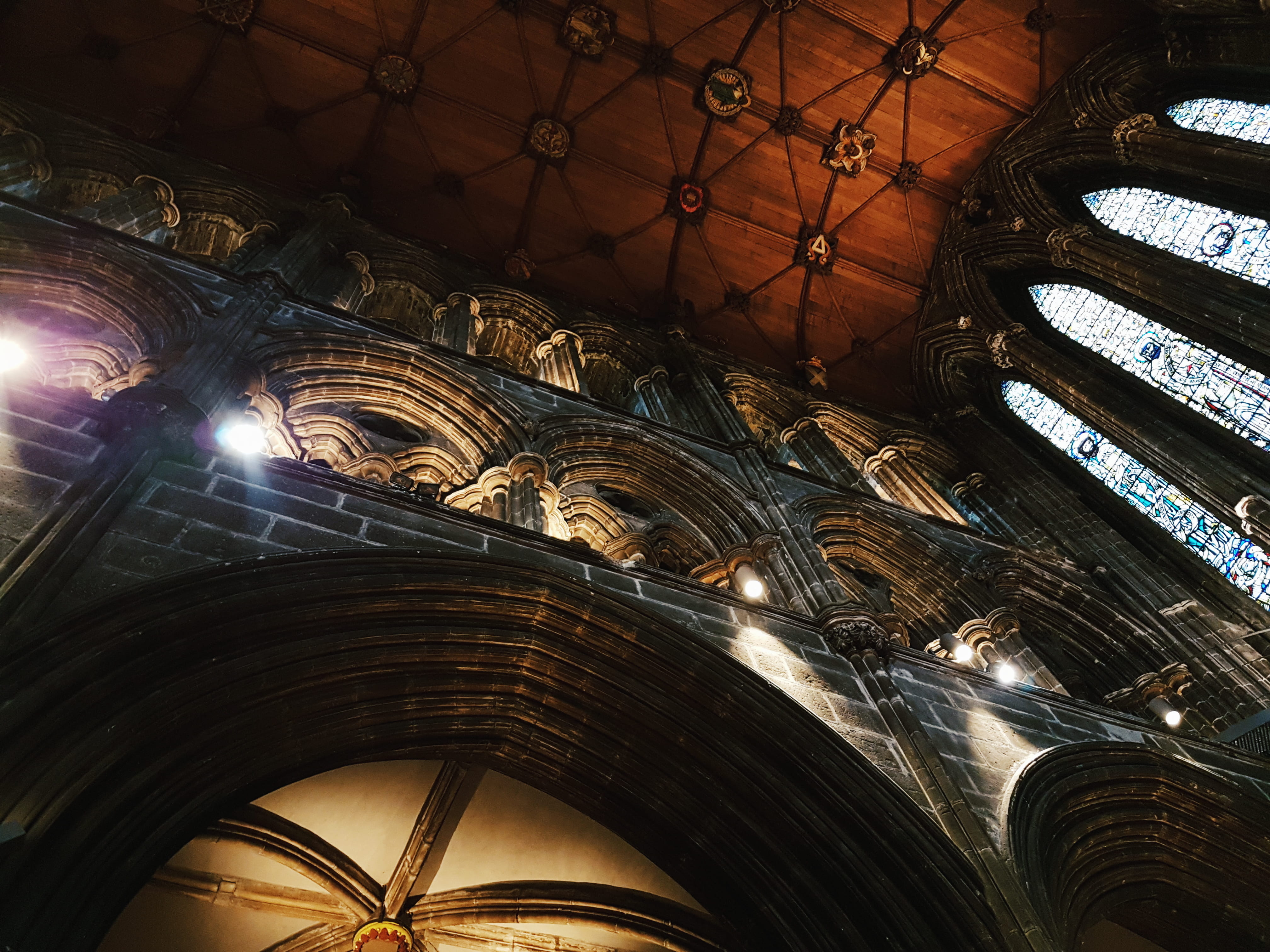 the past, religion, indoors, 4K, united kingdom, cathedral, place of worship, illuminated, architecture and art, arch, low angle view, built structure, HD Wallpaper