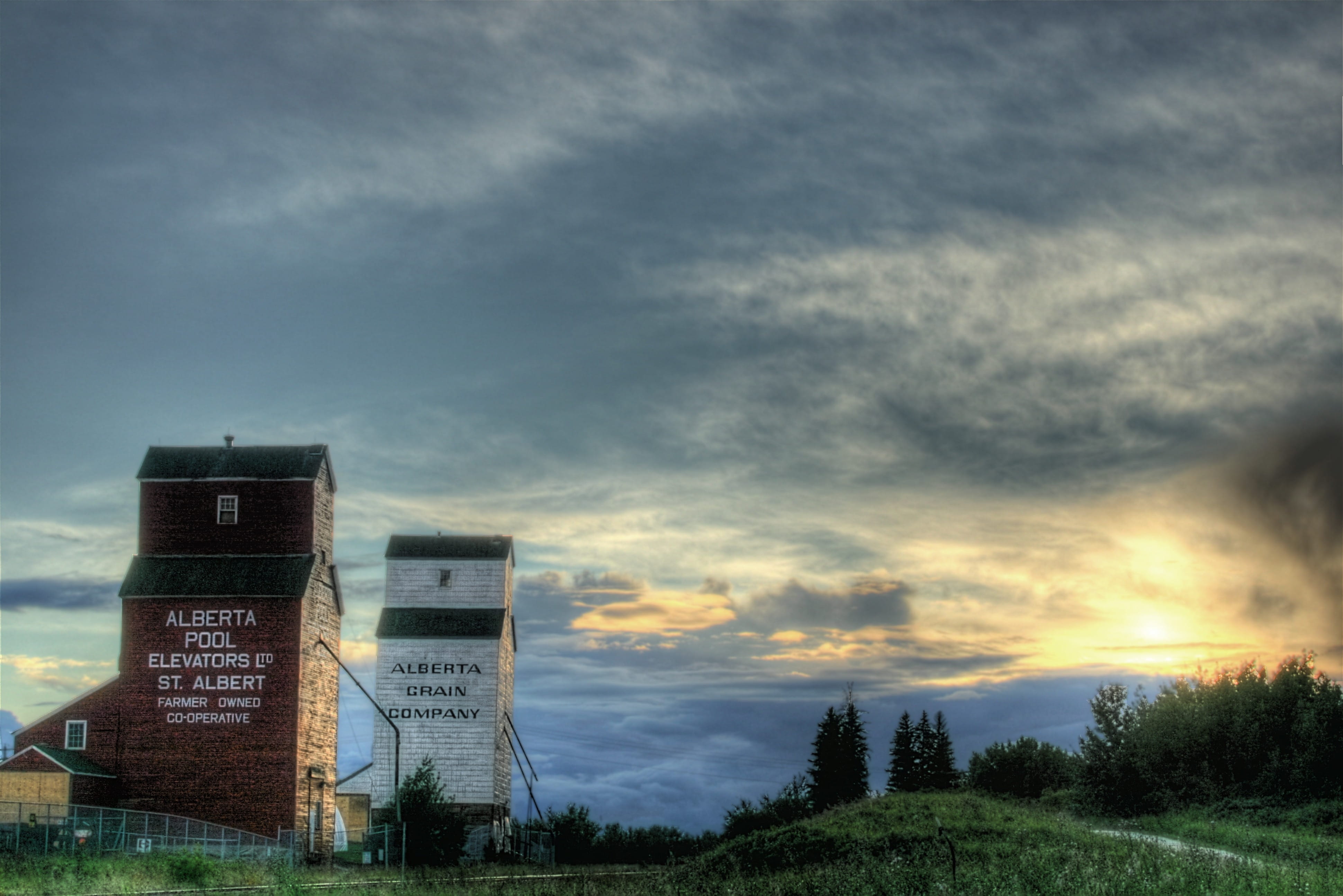 St Albert, dusk, evening, hdr, tree, text, communication, sign, 4K, beauty in nature, no people, nature, outside, landscape, countryside, Canada, tranquility, HD Wallpaper