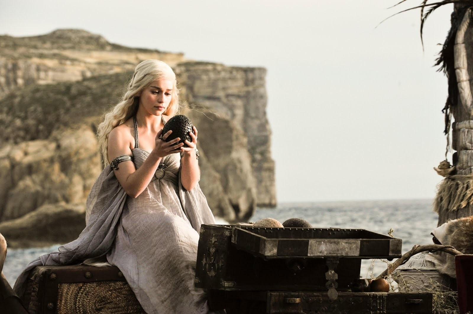 actors, fire, dragons, game, actress, ice, women, art, thrones, eggs, series, fantasy, 720P, emili, people, song, tv, hd, HD Wallpaper