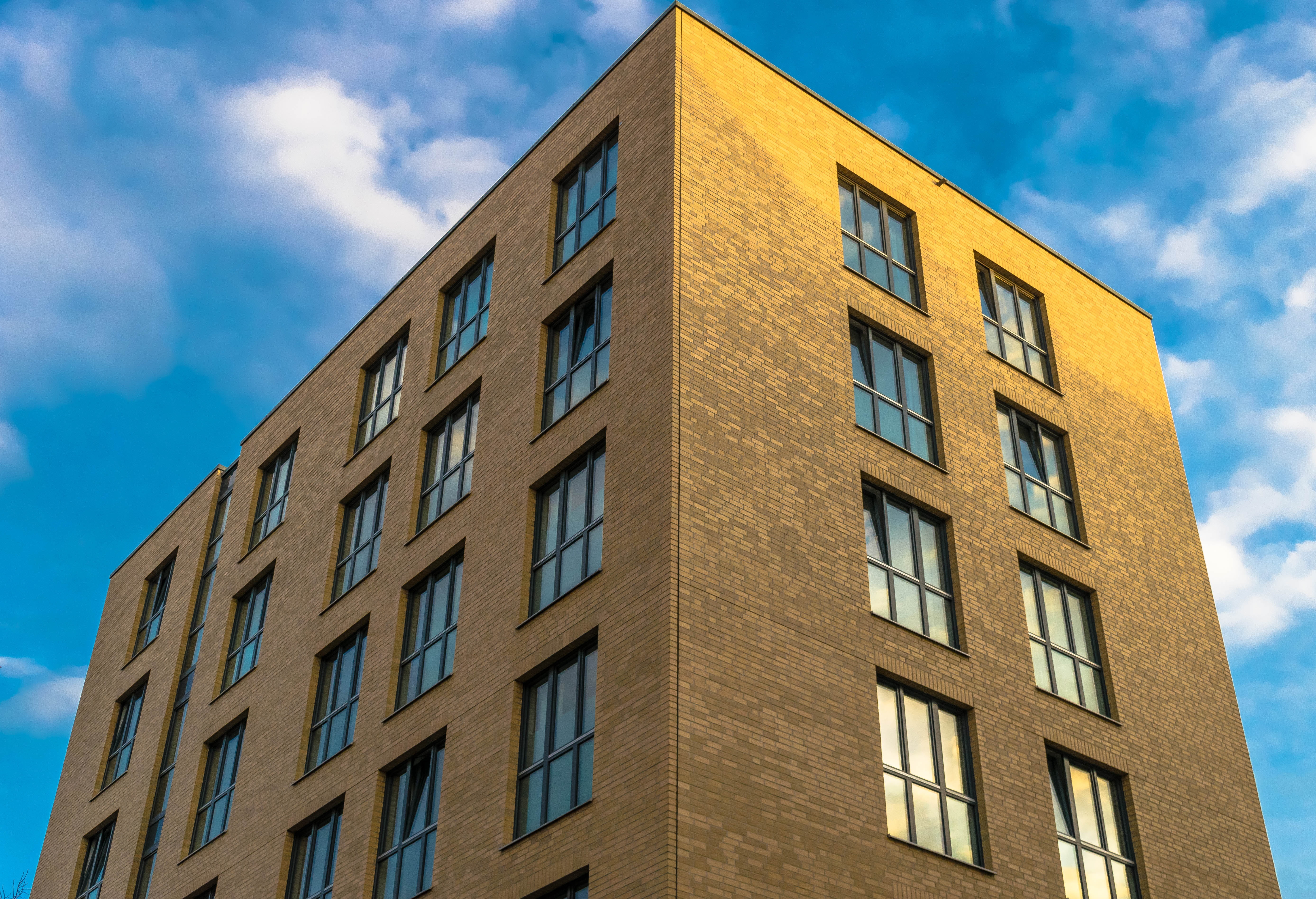 clinker, commercial building, office building exterior, 5K, building exterior, brick, office building, nature, day, residential district, apartment, building, HD Wallpaper