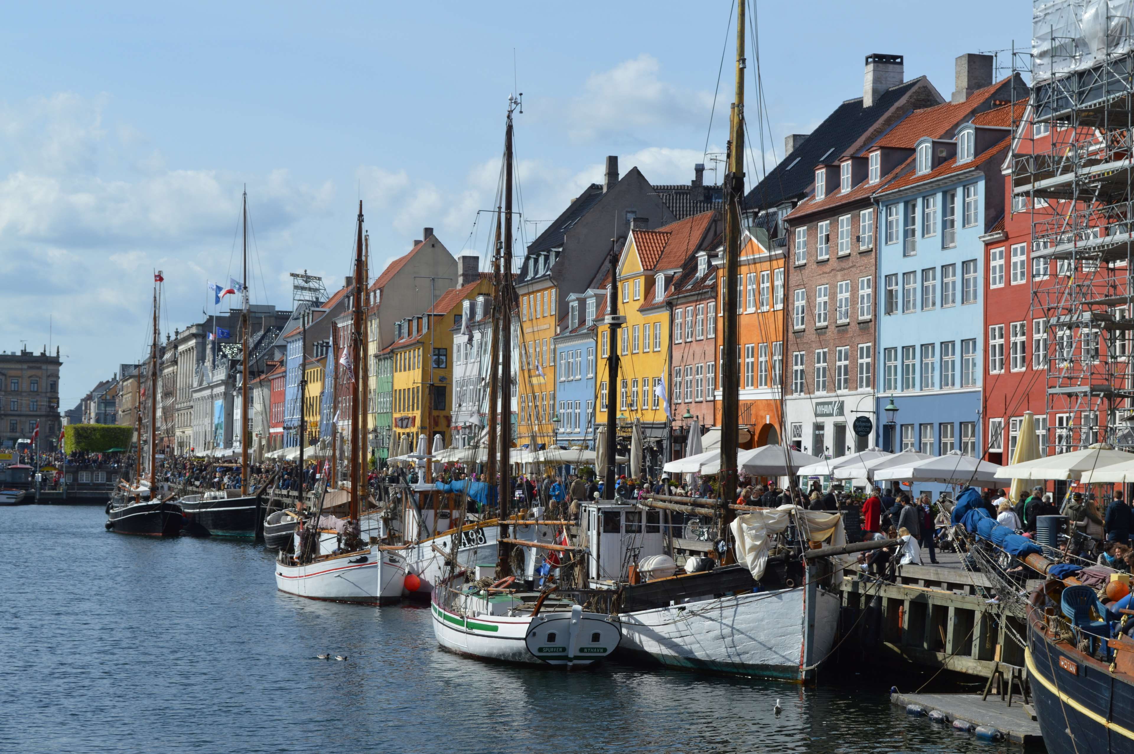 city, built structure, european, waterfront, landmark, marina, moored, nautical vessel, pier, denmark, capital, colorful, copenhagen, day, sailboat, building, HD Wallpaper