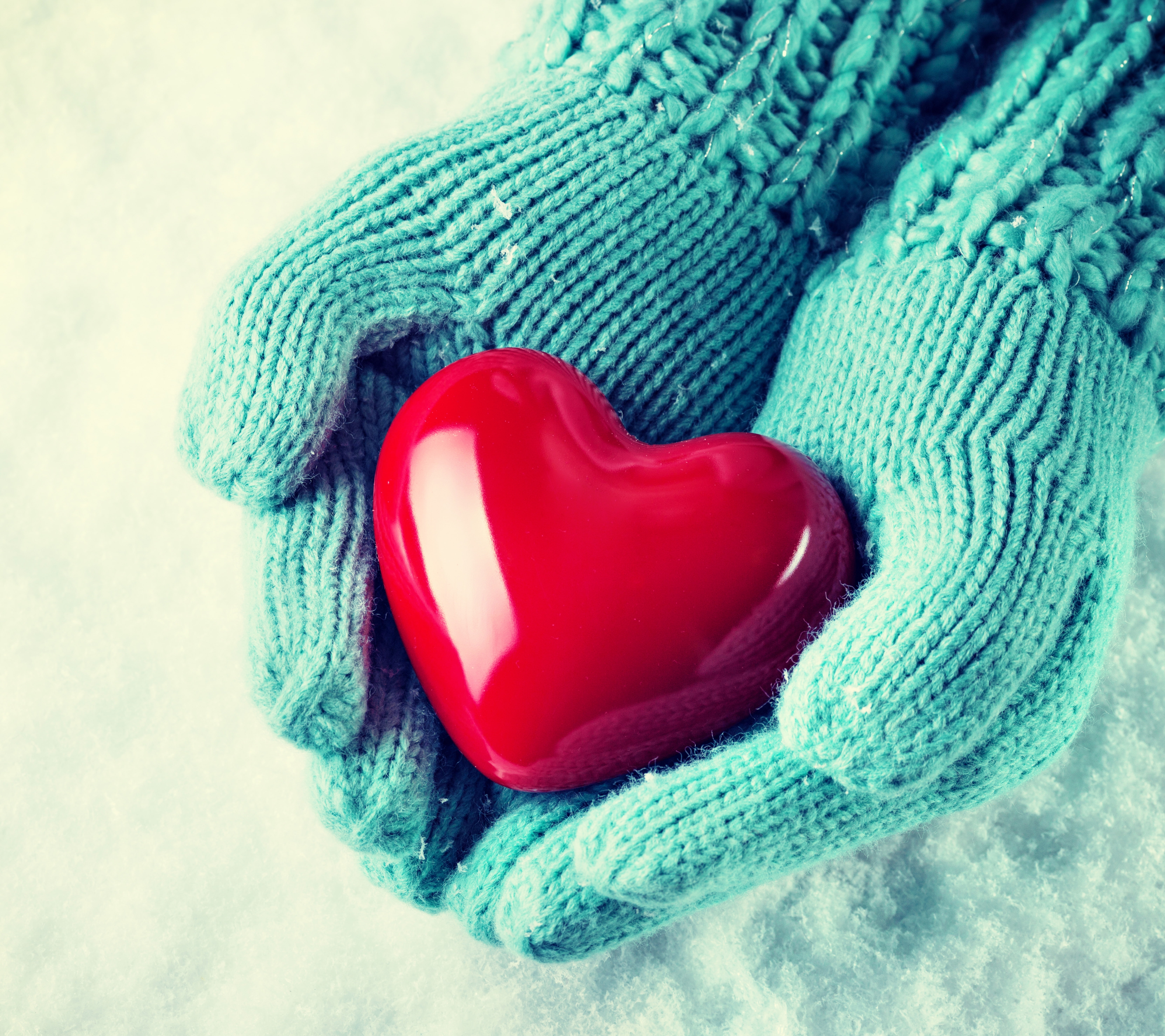 material, hands, scarf, heart, indoors, emotion, no people, positive emotion, winter, art and craft, glove, snow, heart shape, mitten, valentines day - holiday, HD Wallpaper