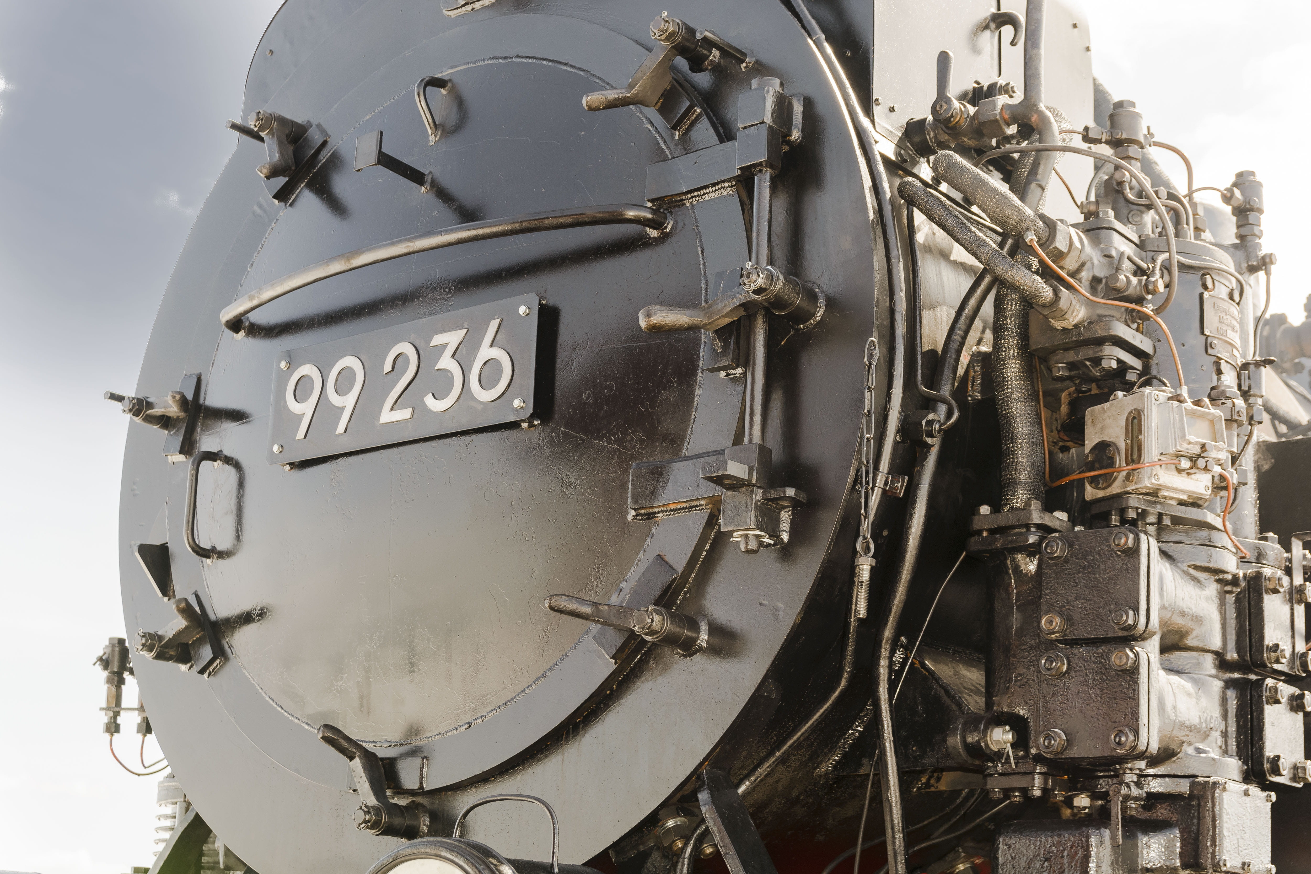 boulder, resin, 4K, western script, travel, historically, nostalgia, industry, nature, text, technology, low angle view, transportation, power supply, HD Wallpaper