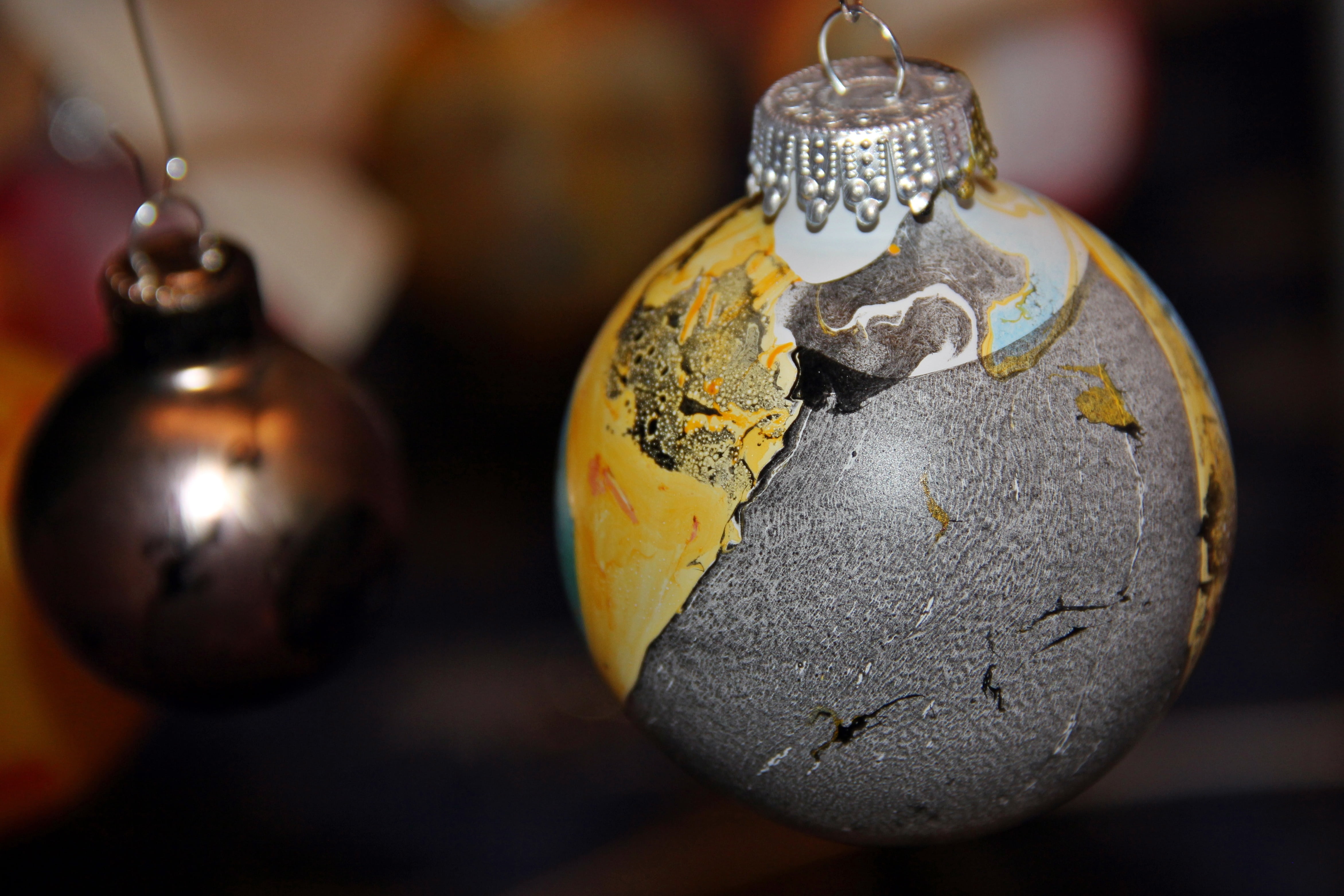 holiday, holiday - event, christmas decorations, depend, metal, weihnachtsbaumschmuck, sphere, decoration, christmas bauble, silver colored, art and craft, HD Wallpaper