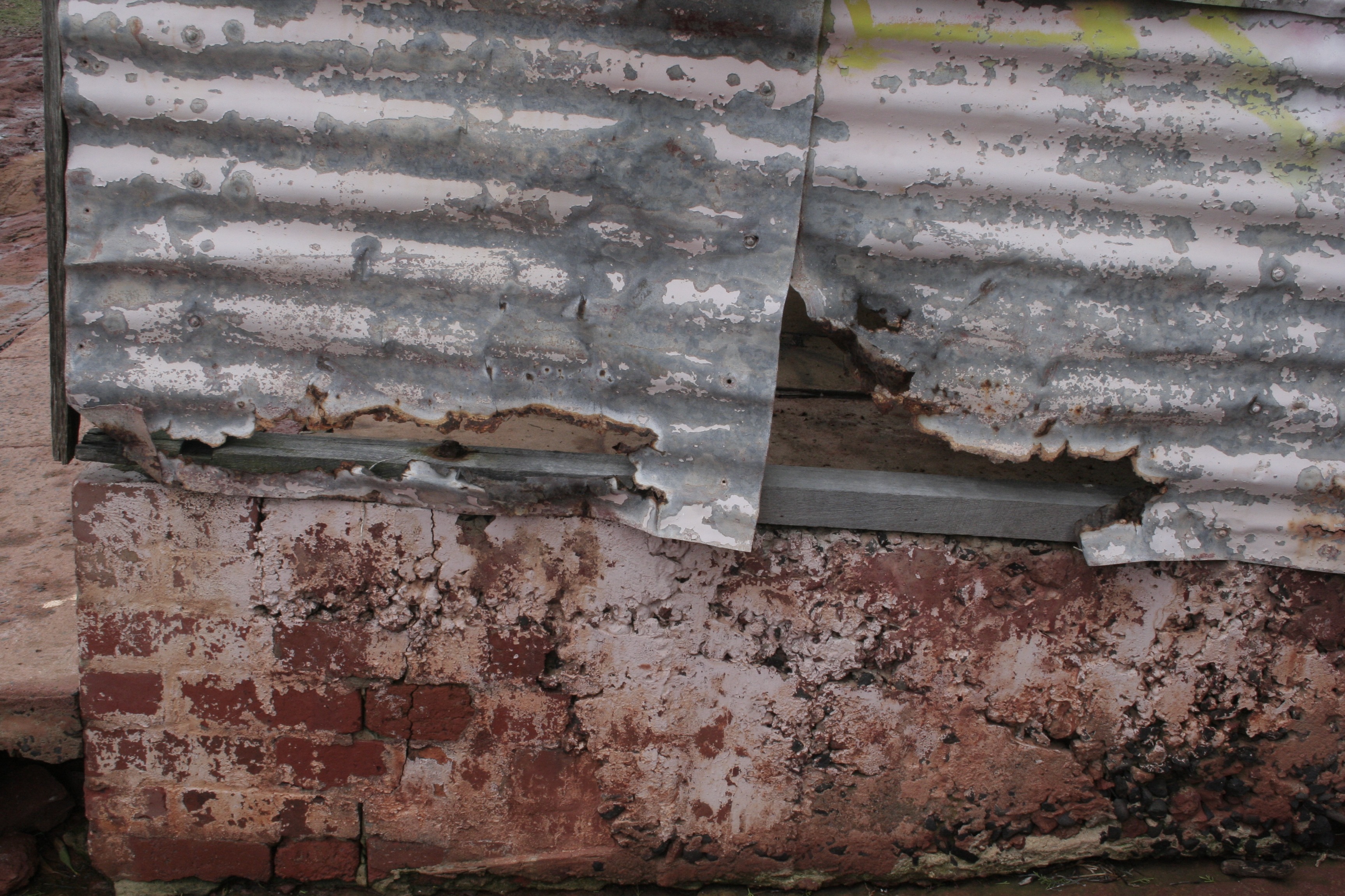 ruined, decline, deterioration, old, no people, outdoors, iron, weathered, bricks, run-down, 2K, full frame, built structure, damaged, corrugated, texture, HD Wallpaper