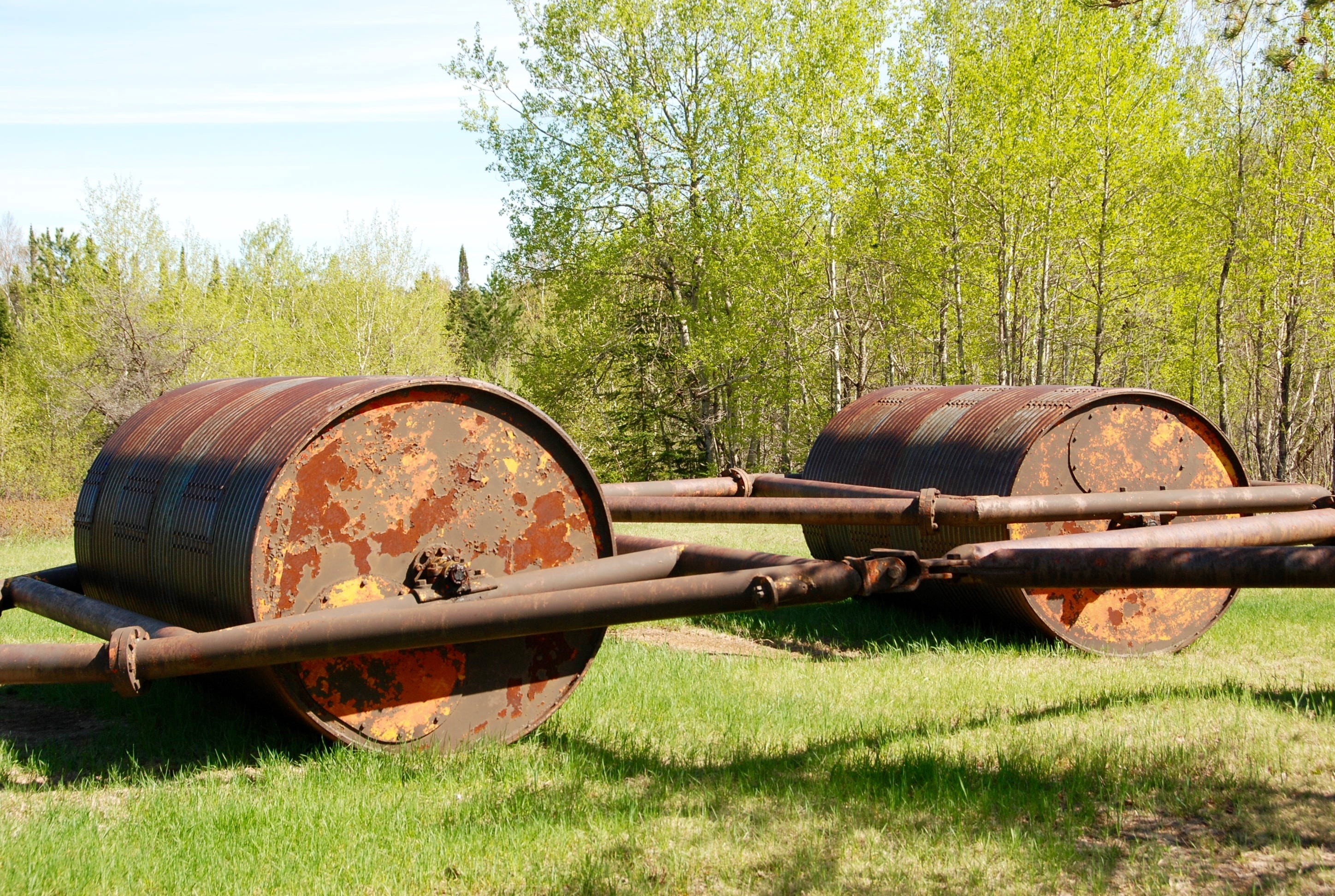 field, outdoors, land, corrosion, big, heavy, weathered, rusty, roller, dirty, industrial, day, grass, plant, brown, abandoned, old, sky, tree, roll, tool, HD Wallpaper