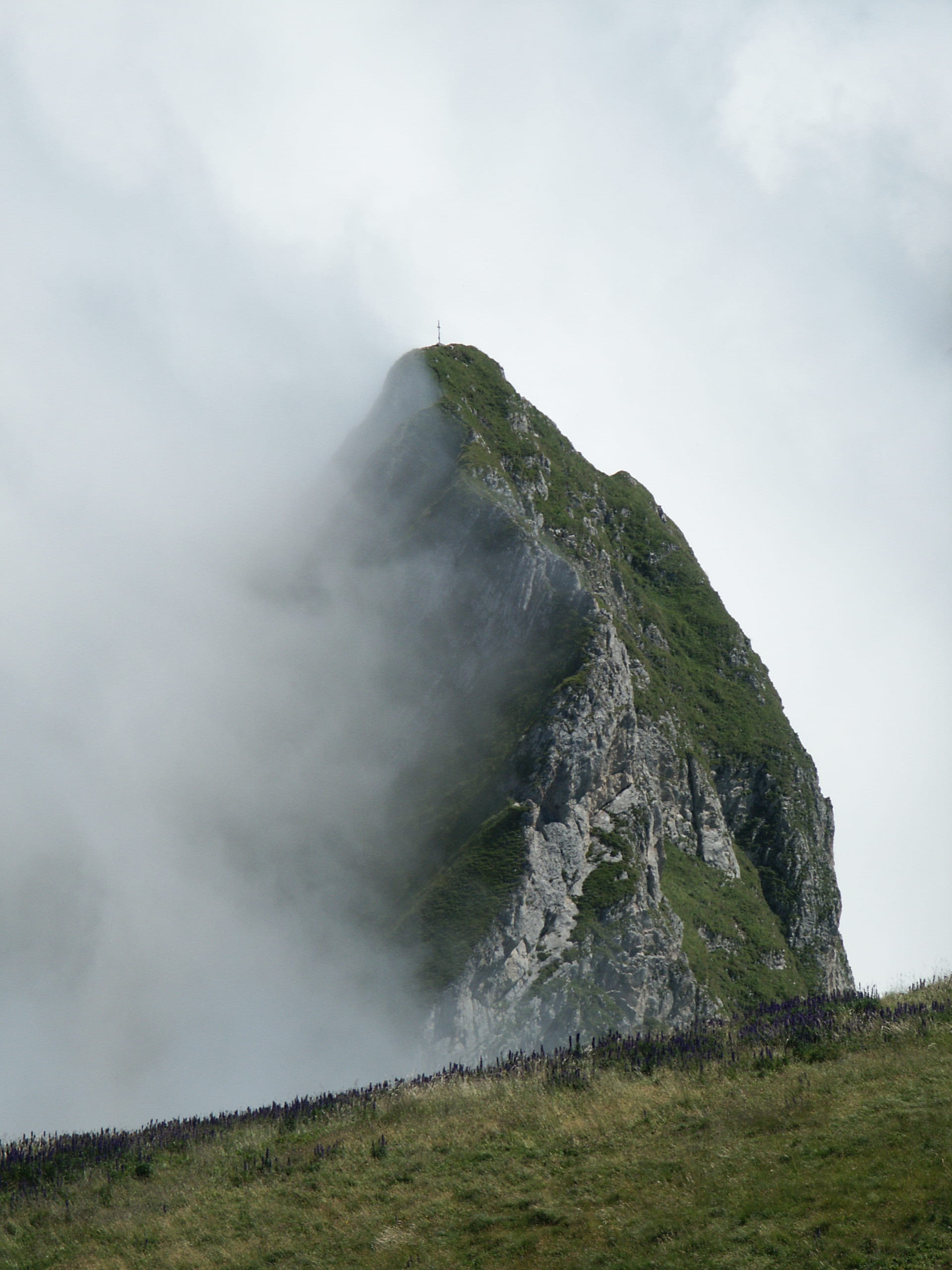 brume, switzerland, rock formation, non-urban scene, rock, mountain, alpinisme, bigwall, herbe, mountain peak, cloud - sky, tranquil scene, land, 2K, tranquility, Phone HD Wallpaper
