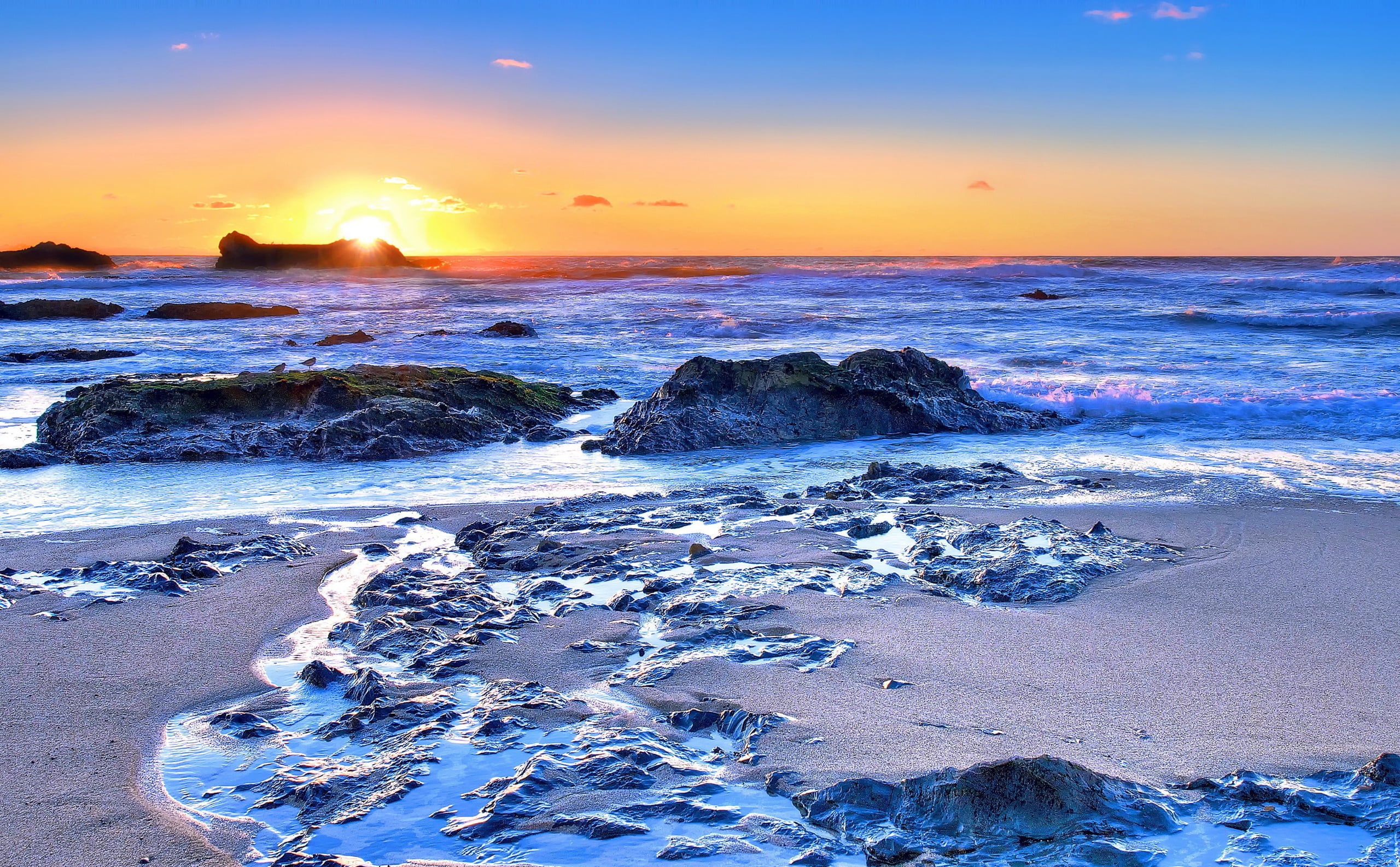2K, power in nature, horizon, sunset, beach, sea, rocky coastline, blue, nature, sunlight, motion, land, solid, water, beauty in nature, horizon over water, HD Wallpaper