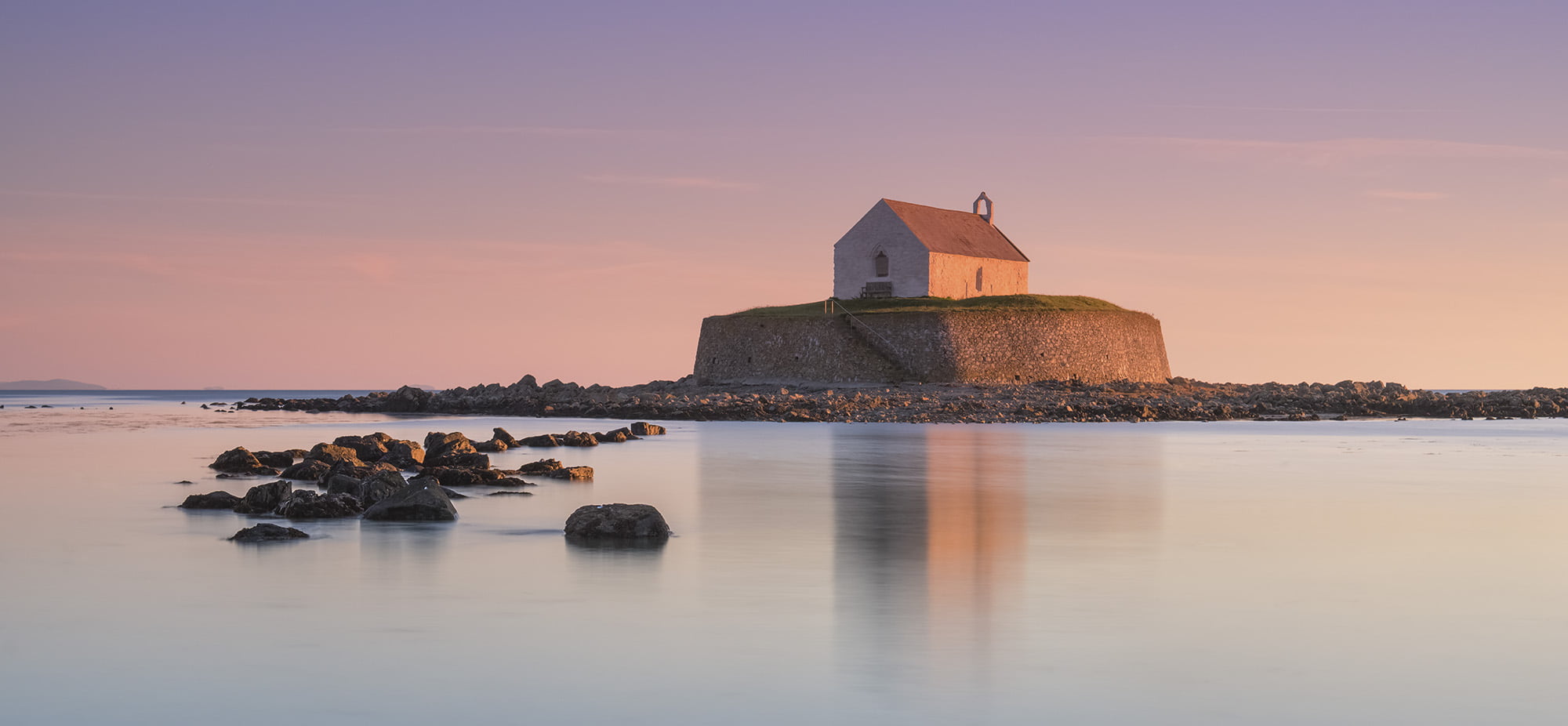clear, Anglesey, Church, body, reflection, beach, rock, water, landscape, near, formation, LE, rock formation, Cwyfan, Porth, Pretty In Pink, Long exposure, HD Wallpaper