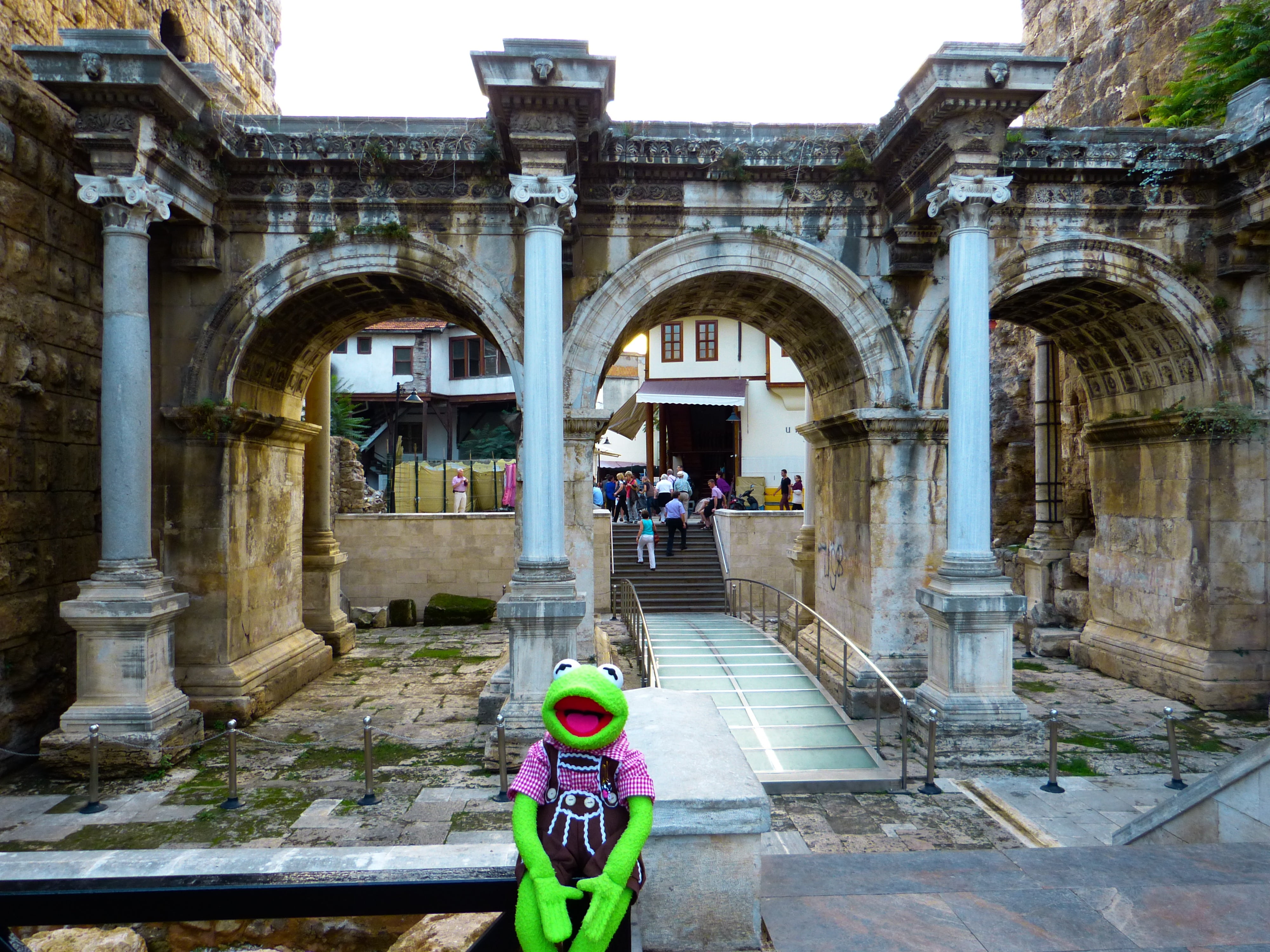 the past, adult, frog, antalya, history, building exterior, lifestyles, arch, group of people, 4K, ancient civilization, architectural column, people, HD Wallpaper