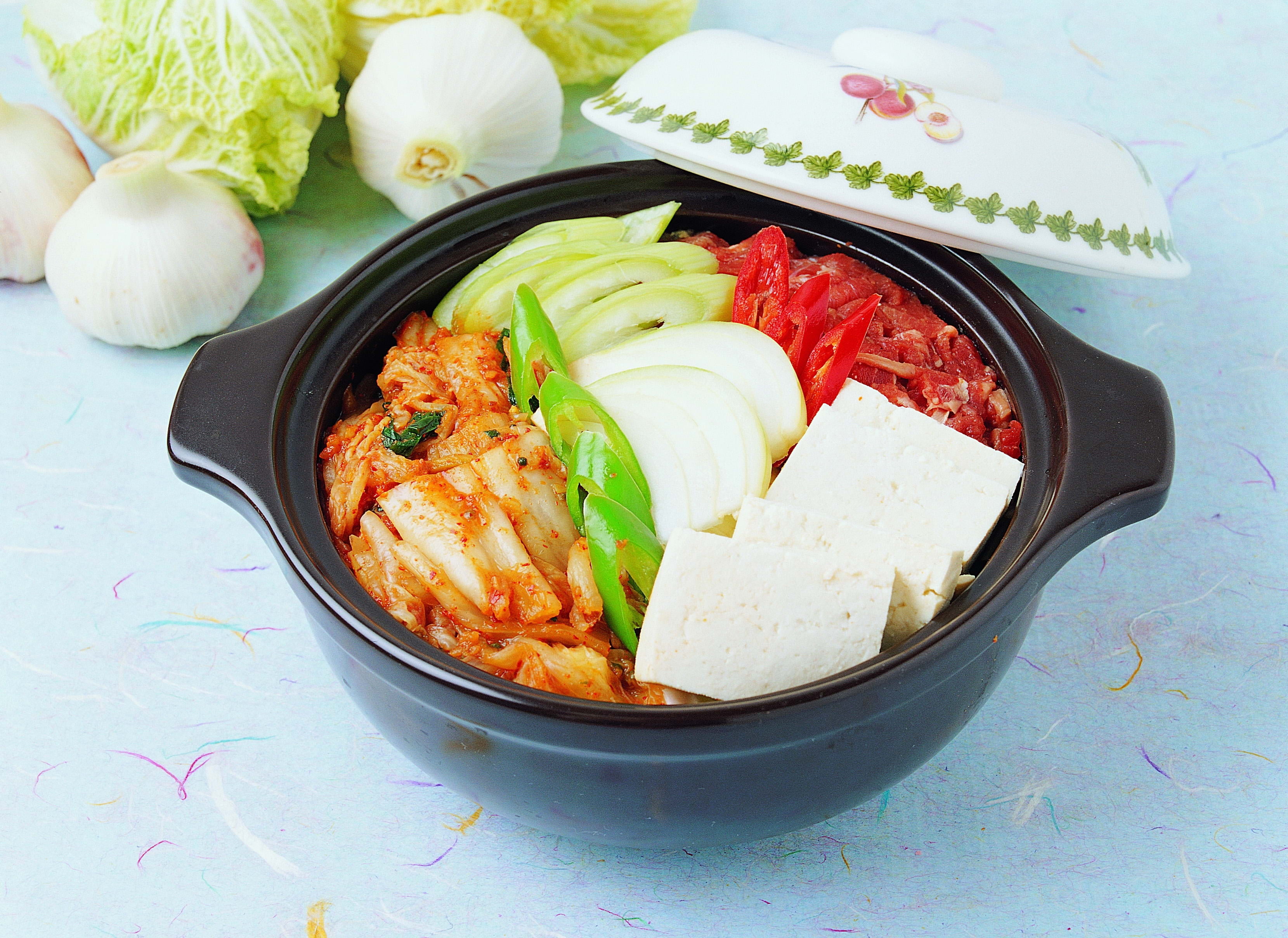 cooked, red, lunch, garnish, indoors, healthy Eating, wellbeing, plate, cultures, serving size, heat - Temperature, spice, no people, restaurant, asia, HD Wallpaper
