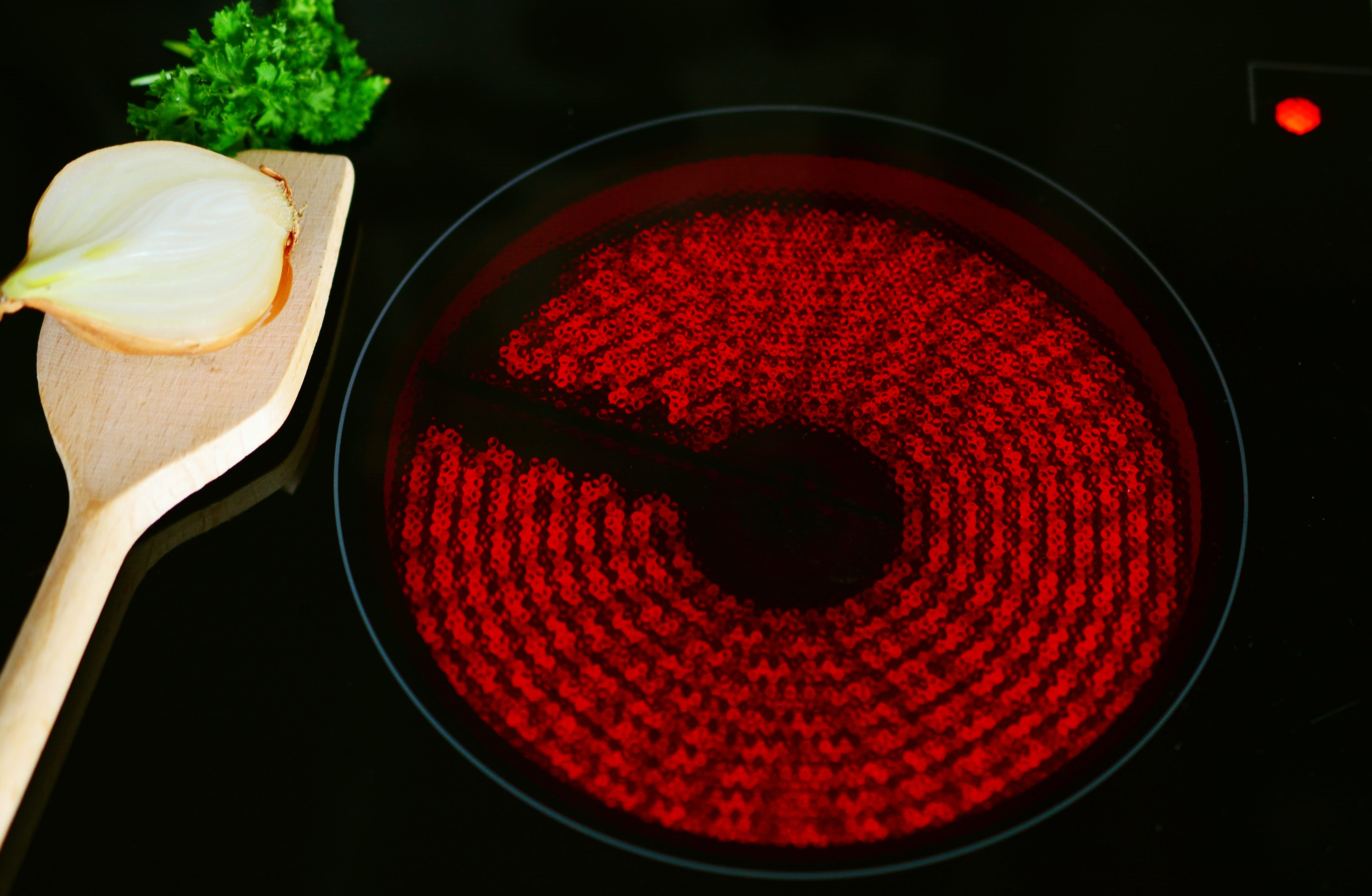 food, directly above, Cook, healthy eating, still life, Kitchen, black color, vegetable, Glow, ceramic hob, food and drink, red, heat - temperature, kitchen utensil, HD Wallpaper