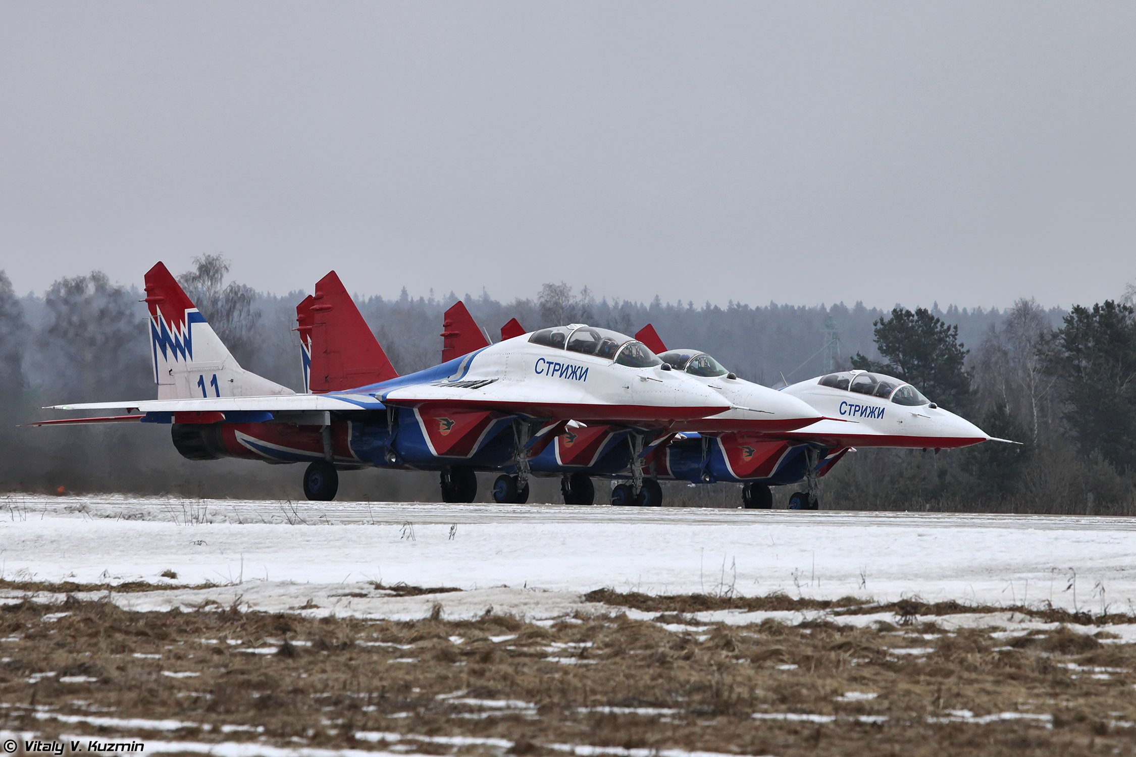 swifts, red, torch, jet, star, 29ub, russian, aircraft, fighter, flights, russia, vehicle, aerobatics, paralympic, military, mig, kubinka, team, demo, 1080P, HD Wallpaper