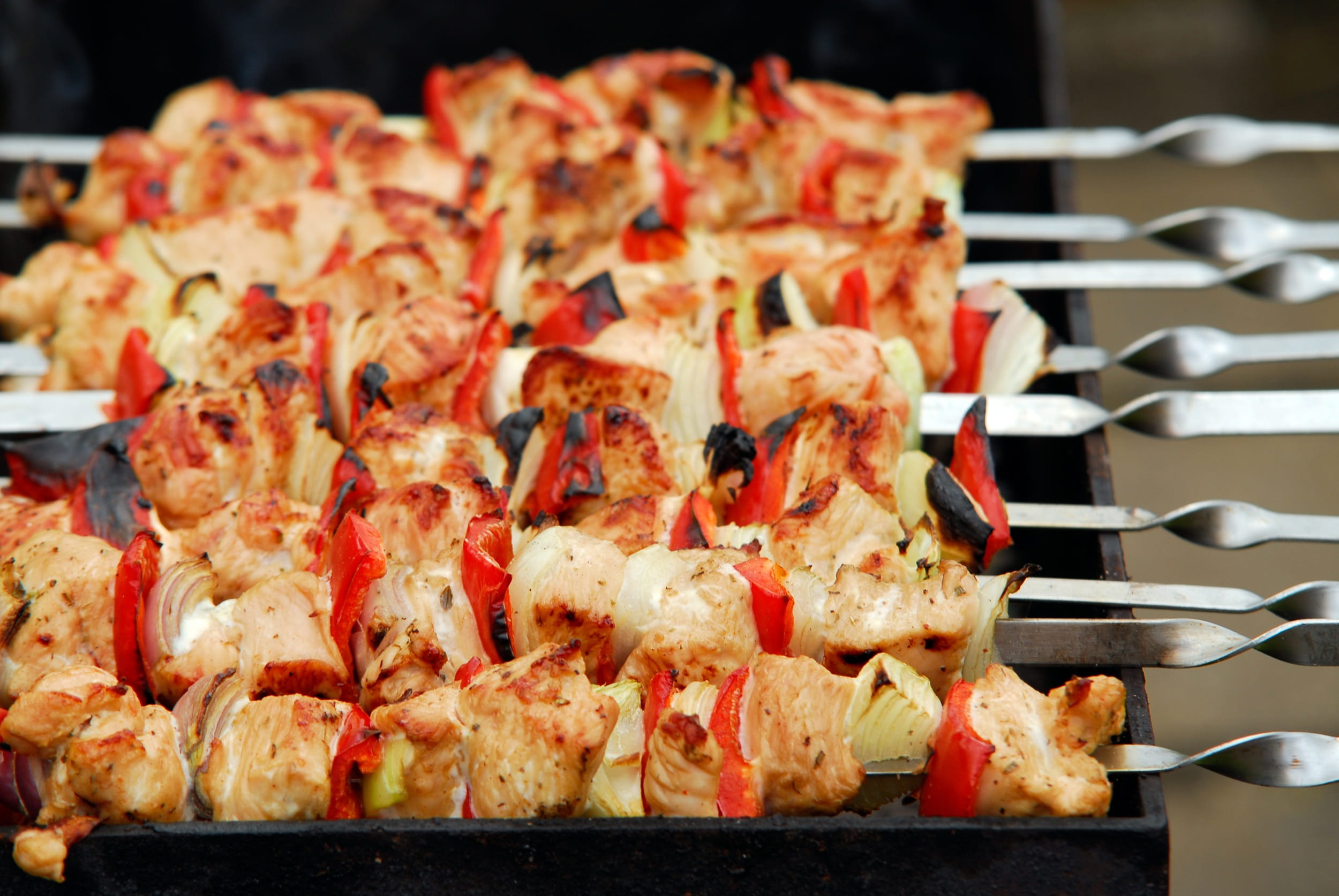 selective, sliced, Grill, focus on foreground, turkey, freshness, paprika, tray, delicious, indoors, healthy eating, photography, tomato, skewer, vitamins, HD Wallpaper