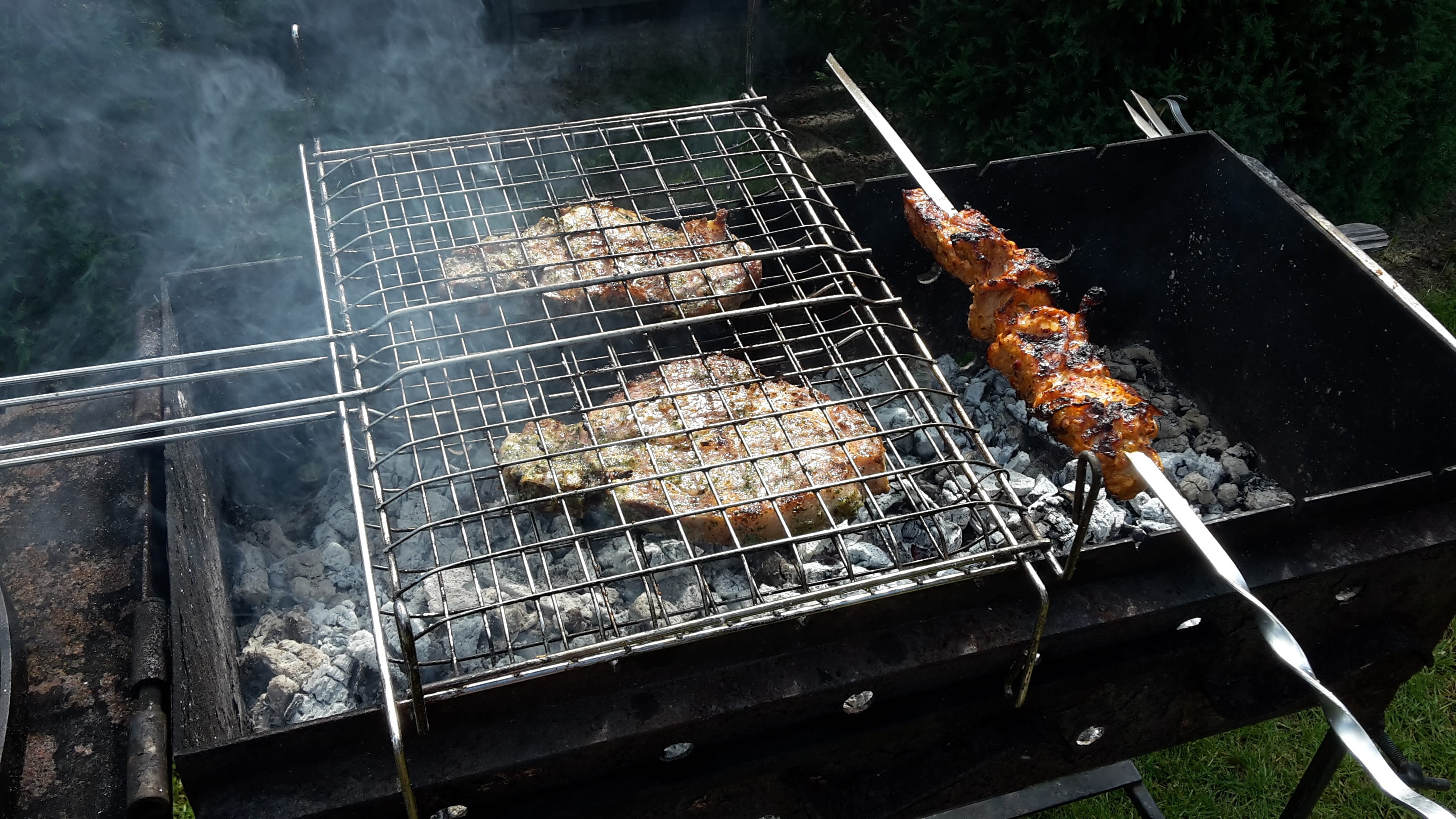 bbq, roasted, fry, temptation, shish kebabs, nature, meat, heat - temperature, day, dinner, grilled, no people, preparing food, freshness, metal grate, HD Wallpaper