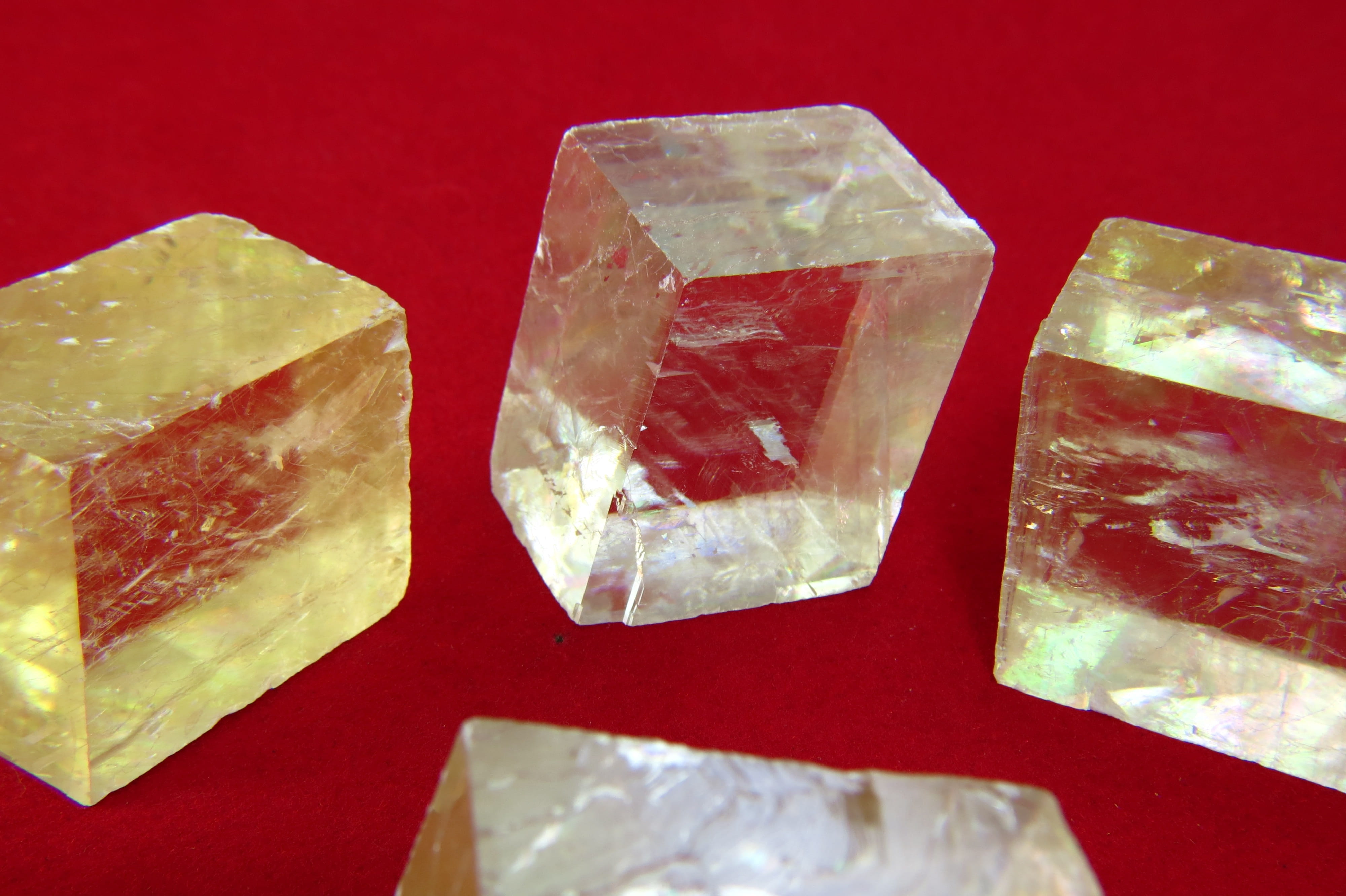 spar, color stone, gemstone, Calcite, jewelry, quartz, kopalina, food, no people, natural, red, indoors, crystal, fracture, spat, close-up, precious gem, HD Wallpaper