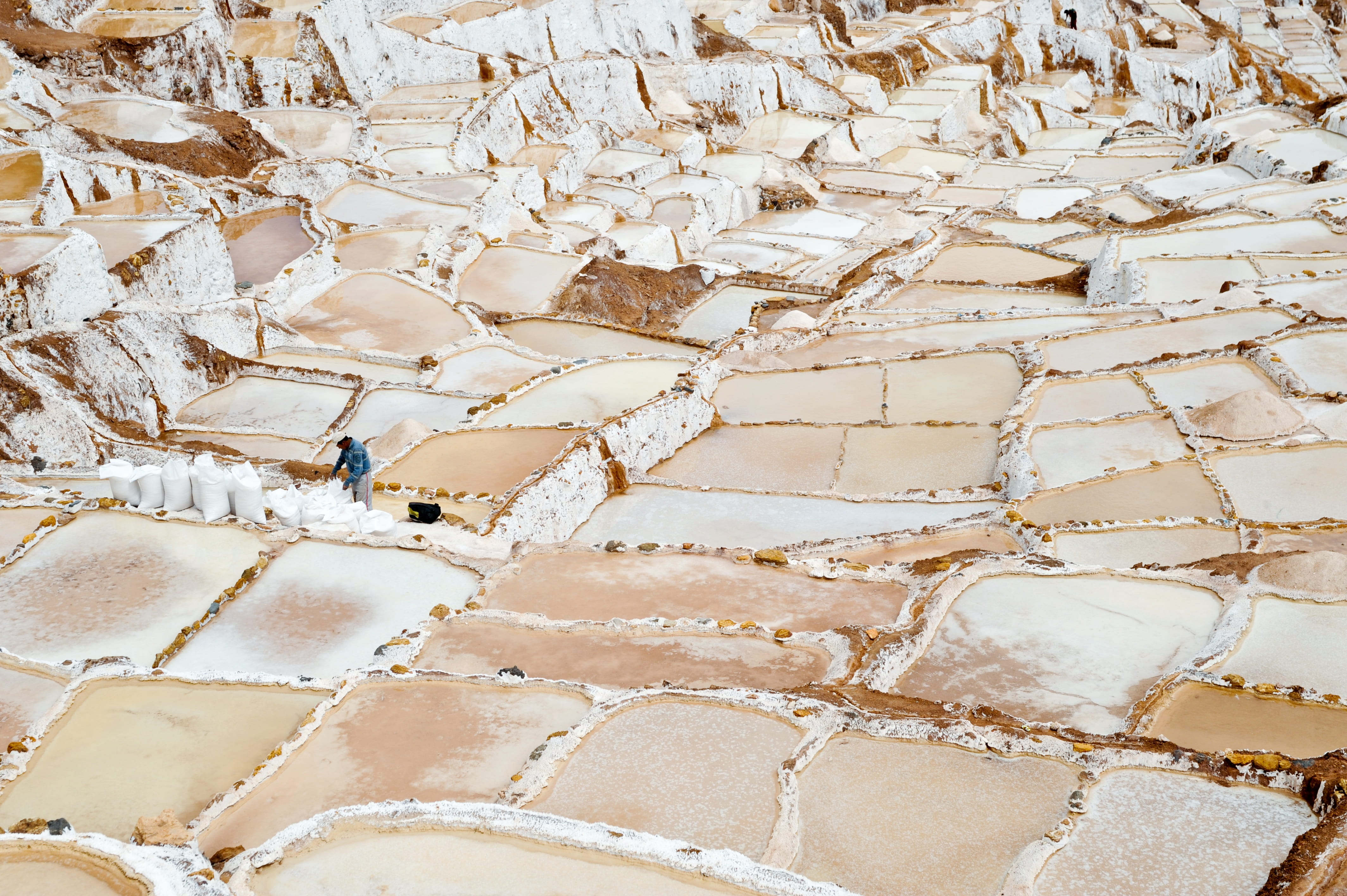 environment, cusco, full frame, salt - mineral, landscape, salt flat, arequipa, tranquility, outdoors, arid climate, day, saline, salt basin, scenics - nature, HD Wallpaper