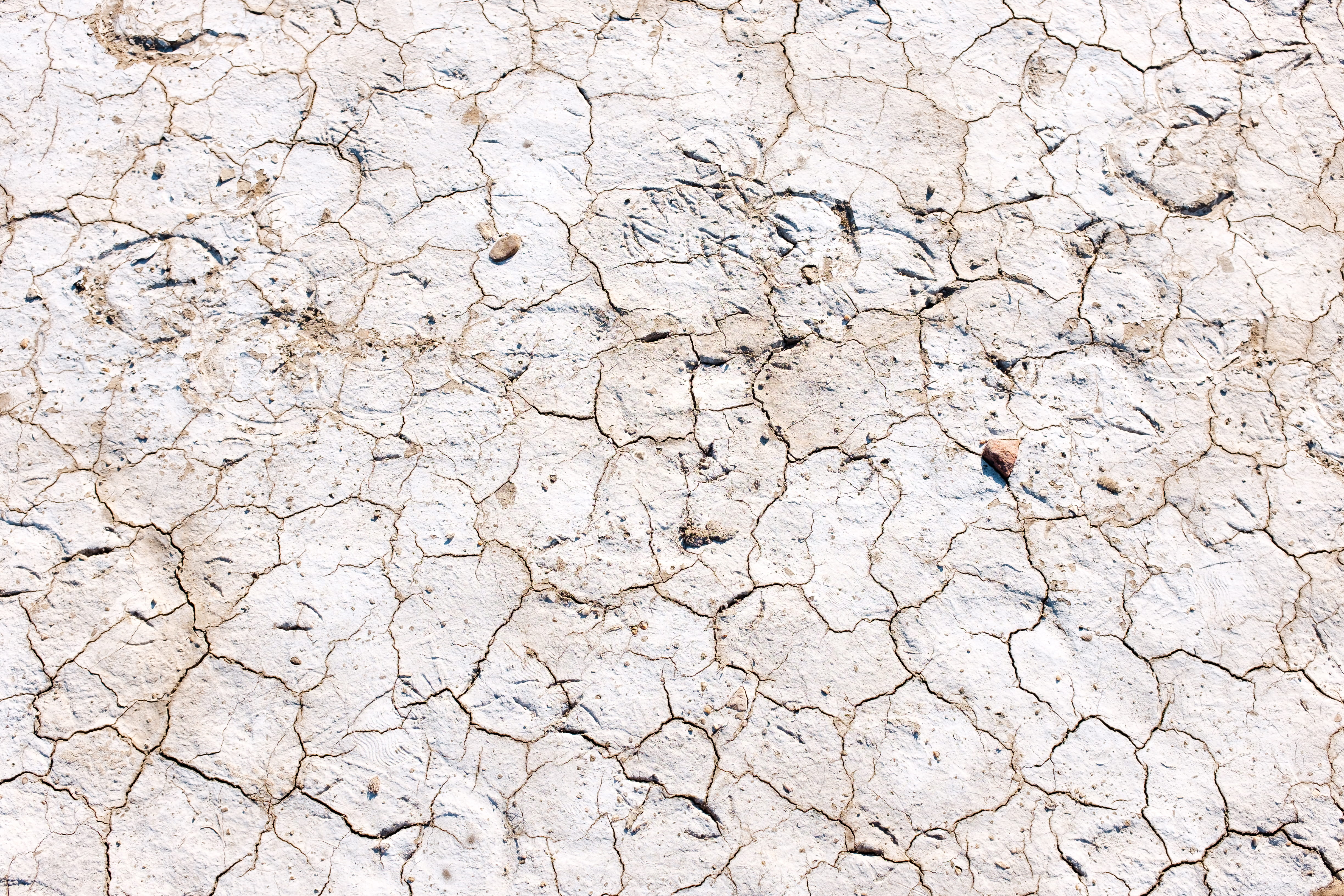 weathered, day, outdoors, rough, climate, arid climate, barren, cracked, no people, lake, francia, wall - building feature, environment, nature, ground, HD Wallpaper