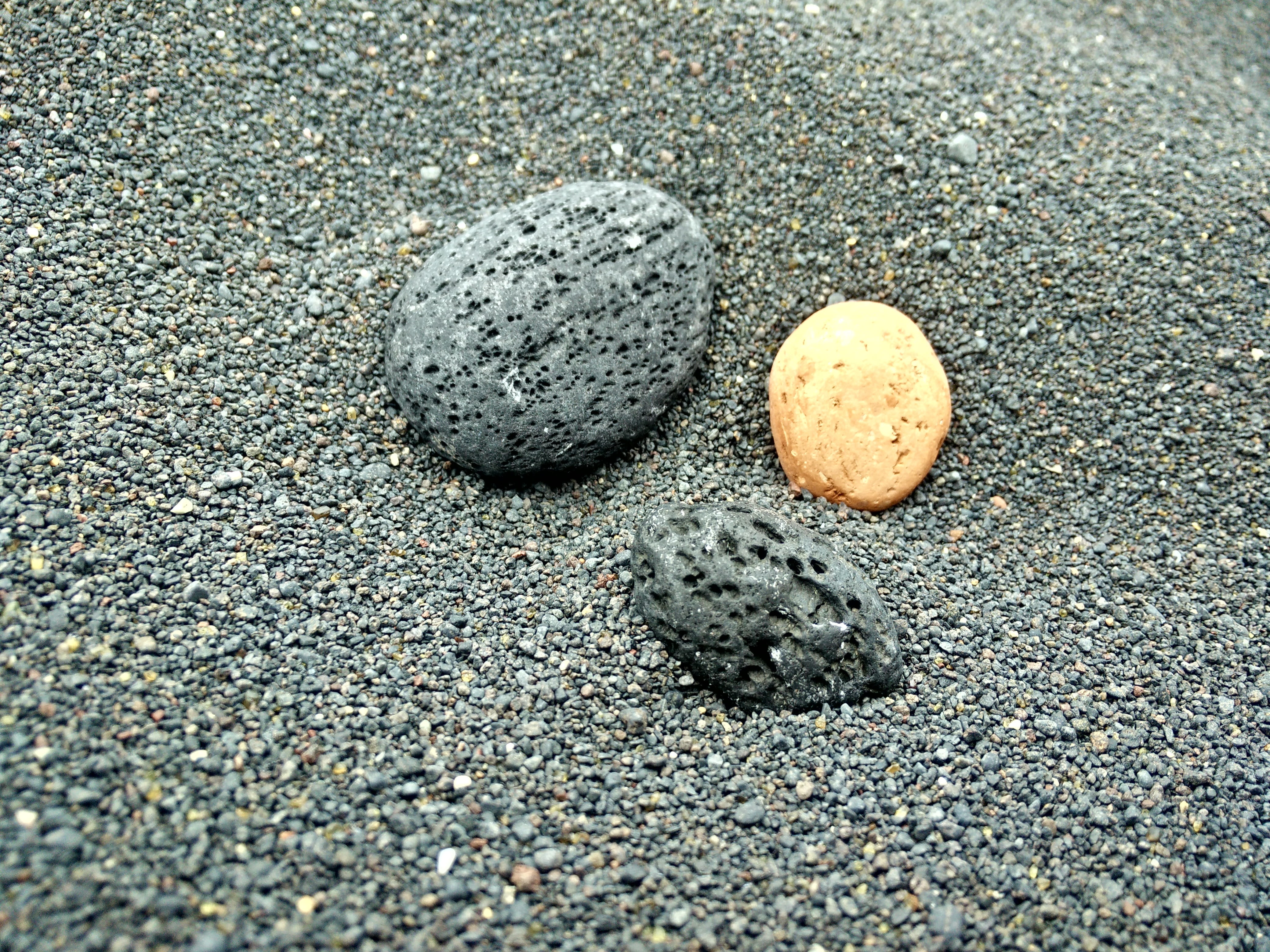 stone, outdoors, tenerife, rock, solid, Pebbles, no people, grey, Beach, animal, grains of sand, rau, volcanic, rose, volcano, structure, shell, Stones, HD Wallpaper