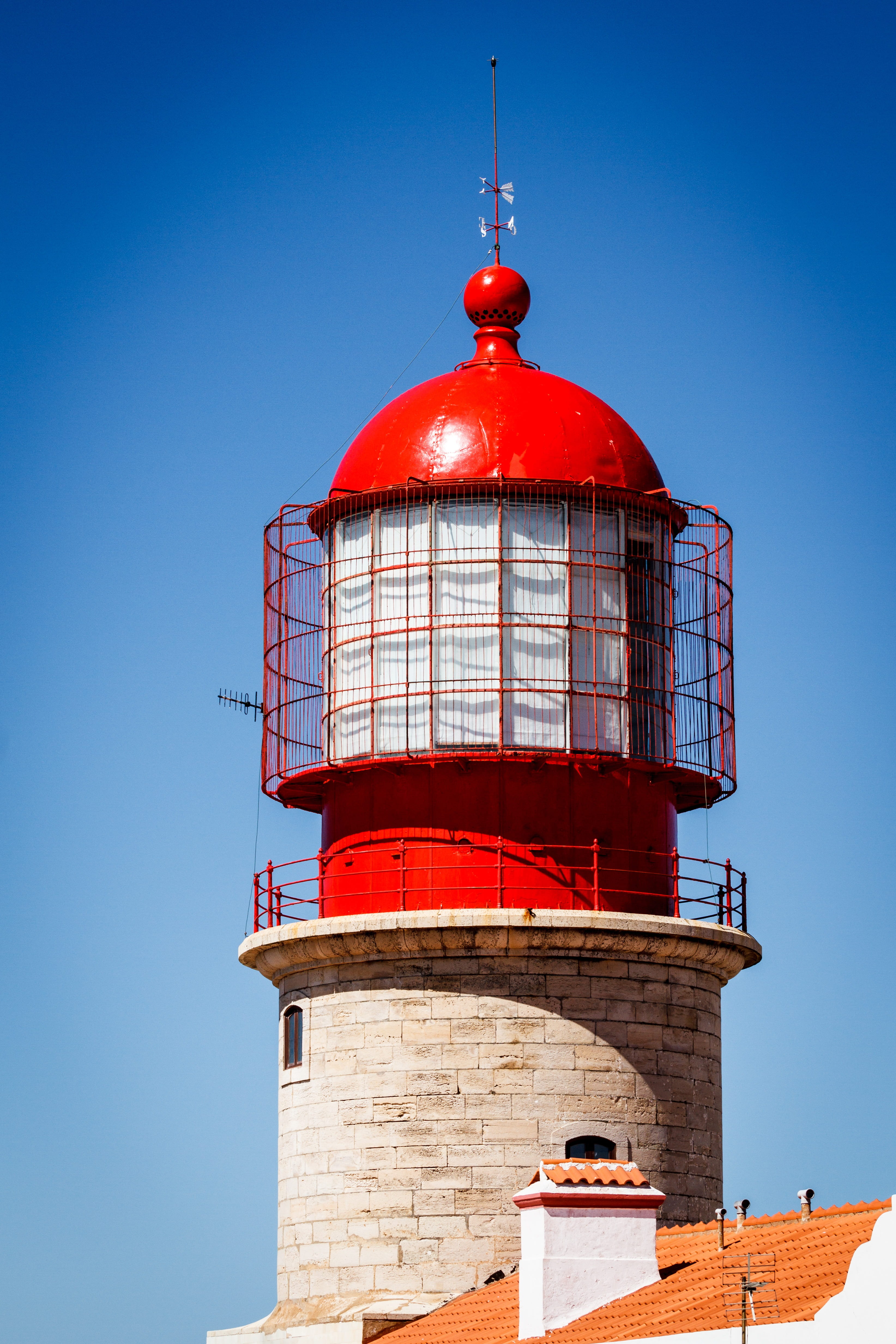 sunlight, sagres, portugal, guidance, lighthouse, building exterior, 4K, sky, safety, red, nature, tower, clear sky, building, low angle view, architecture, Phone HD Wallpaper