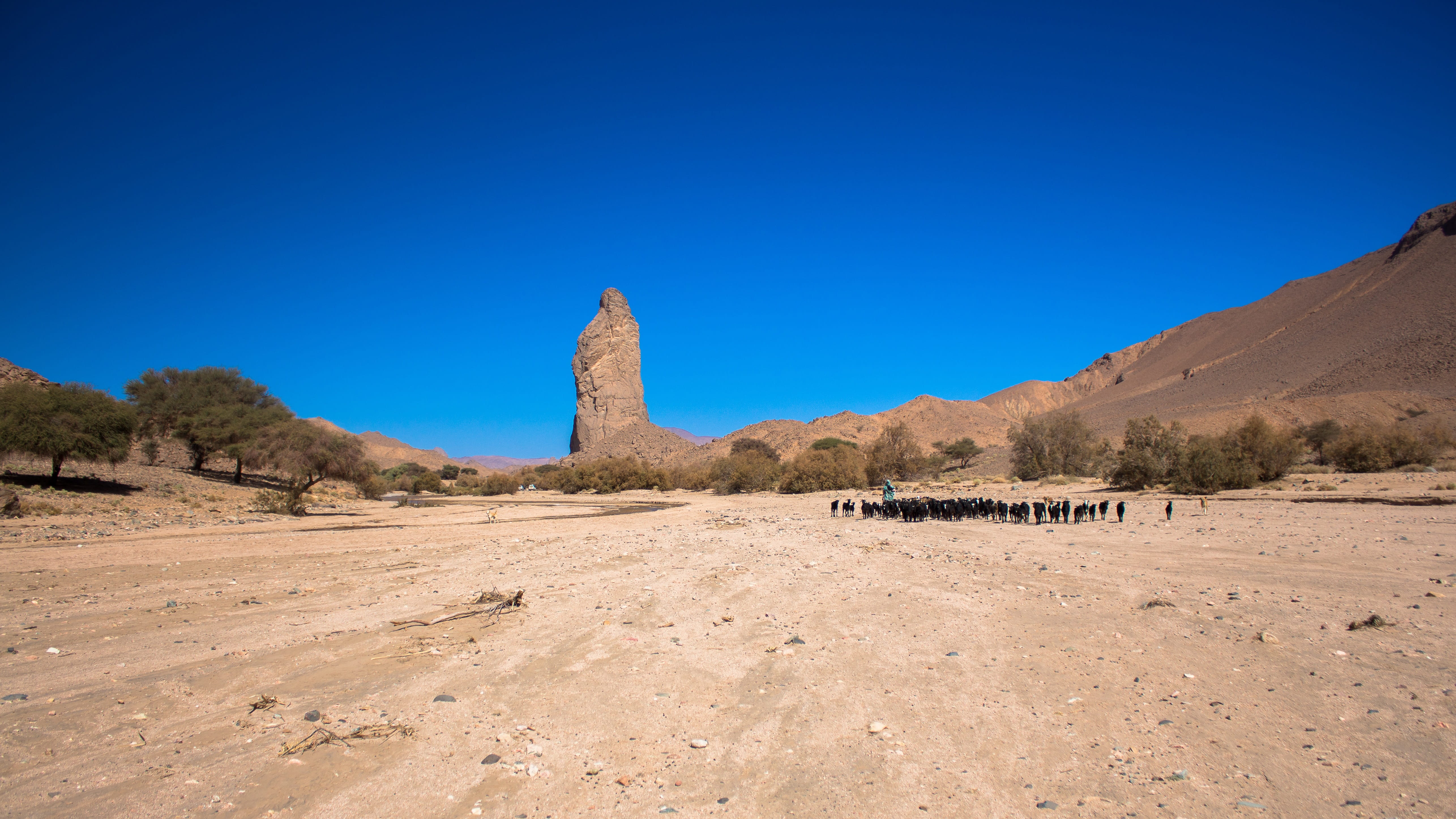 sky, scenics - nature, 5K, travel, wadi tanget, mountain, hoggar, clear sky, architecture, environment, dry, outdoors, arid climate, semi-arid, blue, sand, HD Wallpaper
