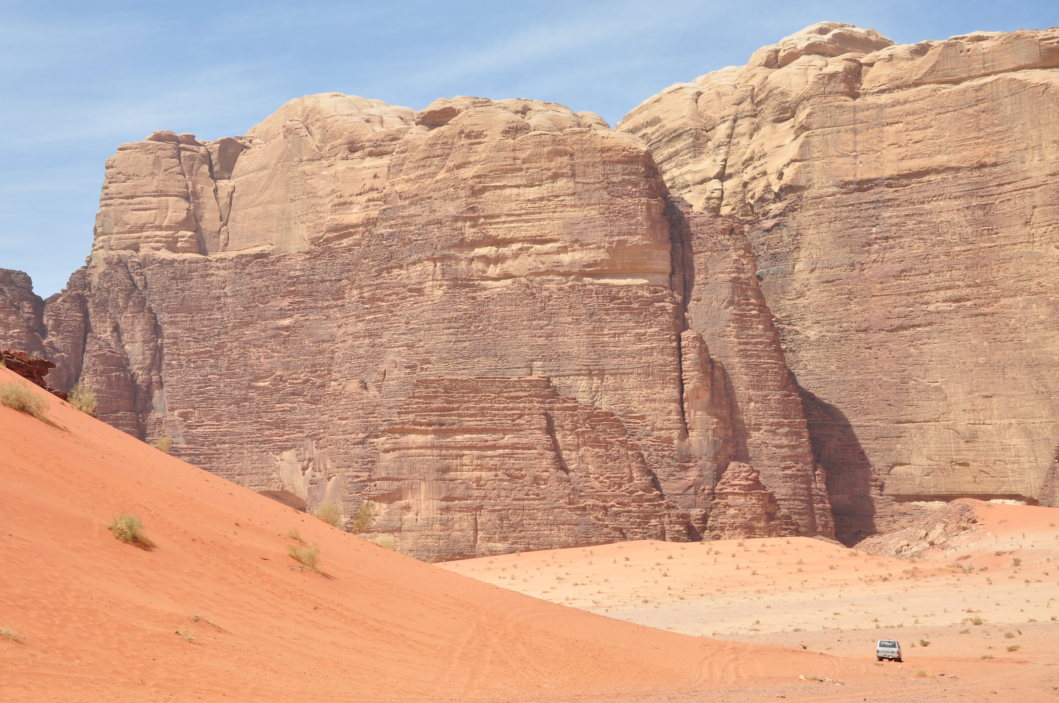 formation, travel destinations, rock - object, remote, 4K, sandstone, physical geography, no people, non-urban scene, eroded, arid climate, rock, tranquil scene, HD Wallpaper