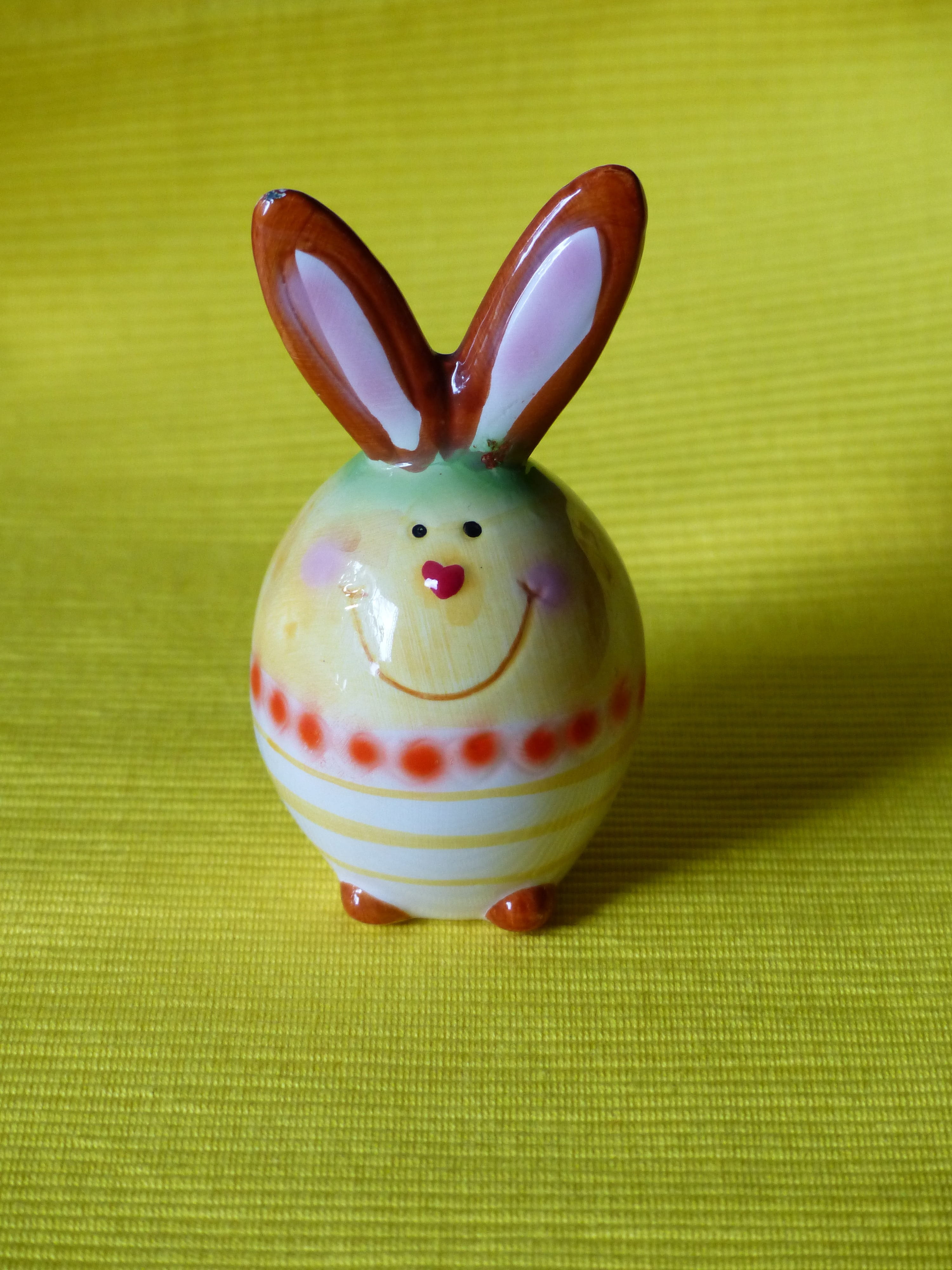 easter decoration, Porcelain, rabbit - Animal, mammal, food, food and drink, cultures, easter mood, art and craft, laugh, paint, decoration, creativity, Phone HD Wallpaper