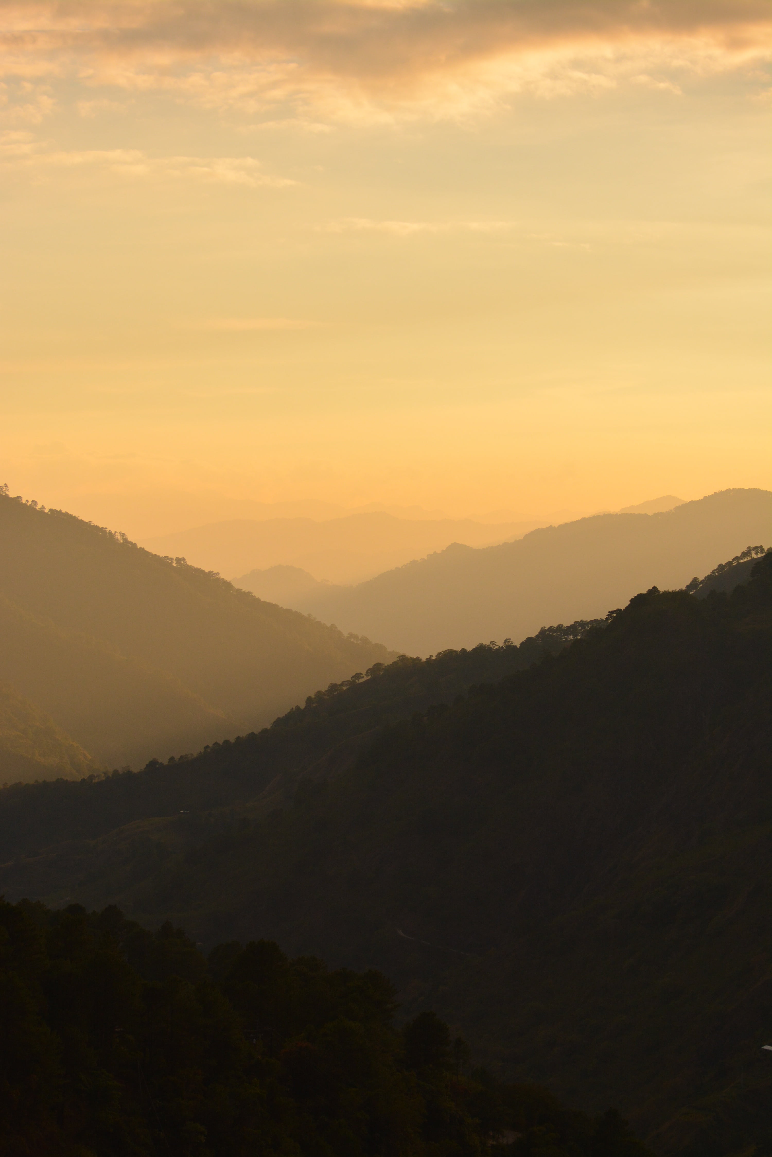 hazy, cloud - sky, mount pulag, range, non-urban scene, cordillera mountain range, tranquil scene, environment, sky, idyllic, nature, 4K, tranquility, Phone HD Wallpaper