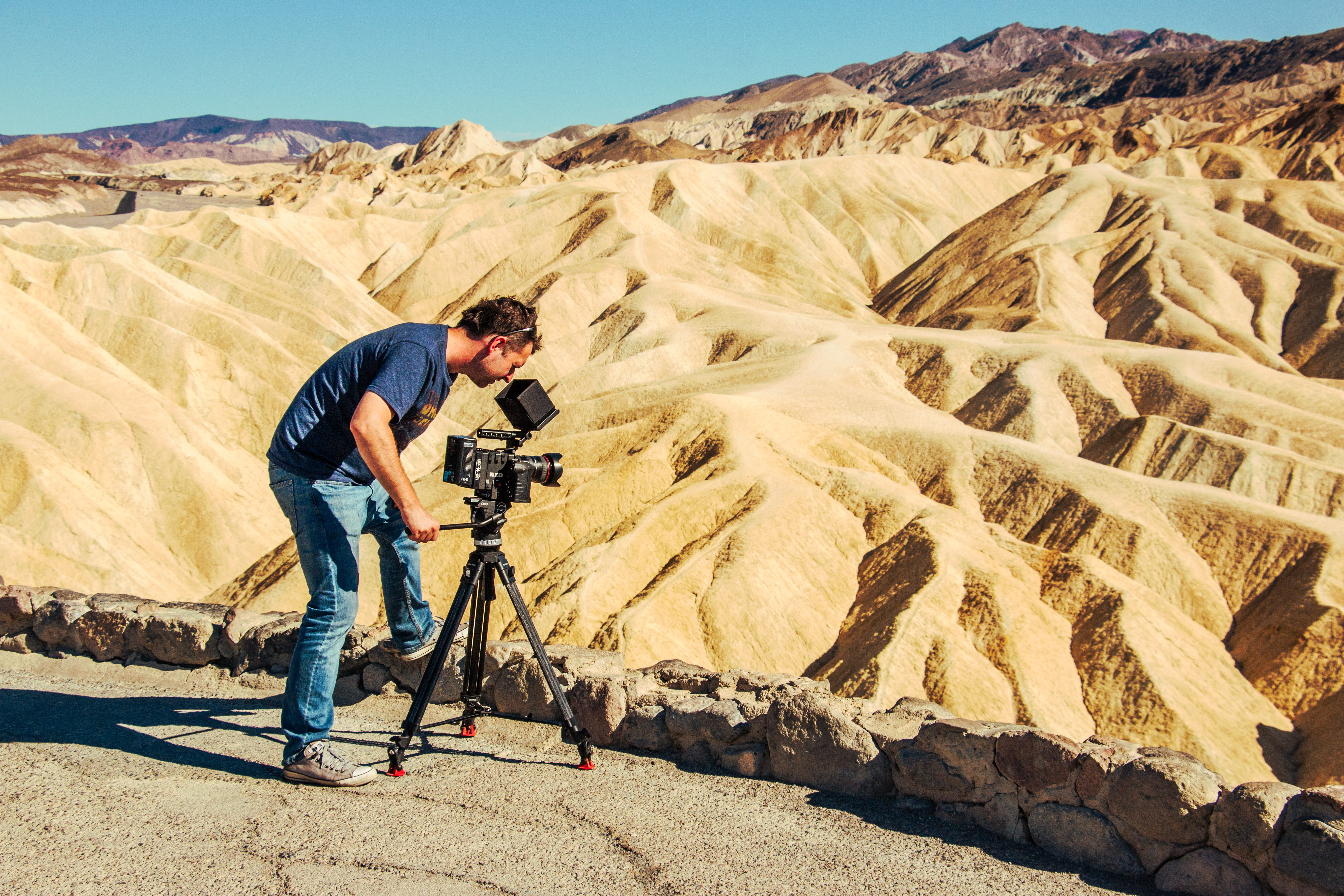 photo, one person, full length, men, desert, casual clothing, travel, tripod, mountain, leisure activity, shoot, man, activity, zabriskie, sand, filmmaker, HD Wallpaper