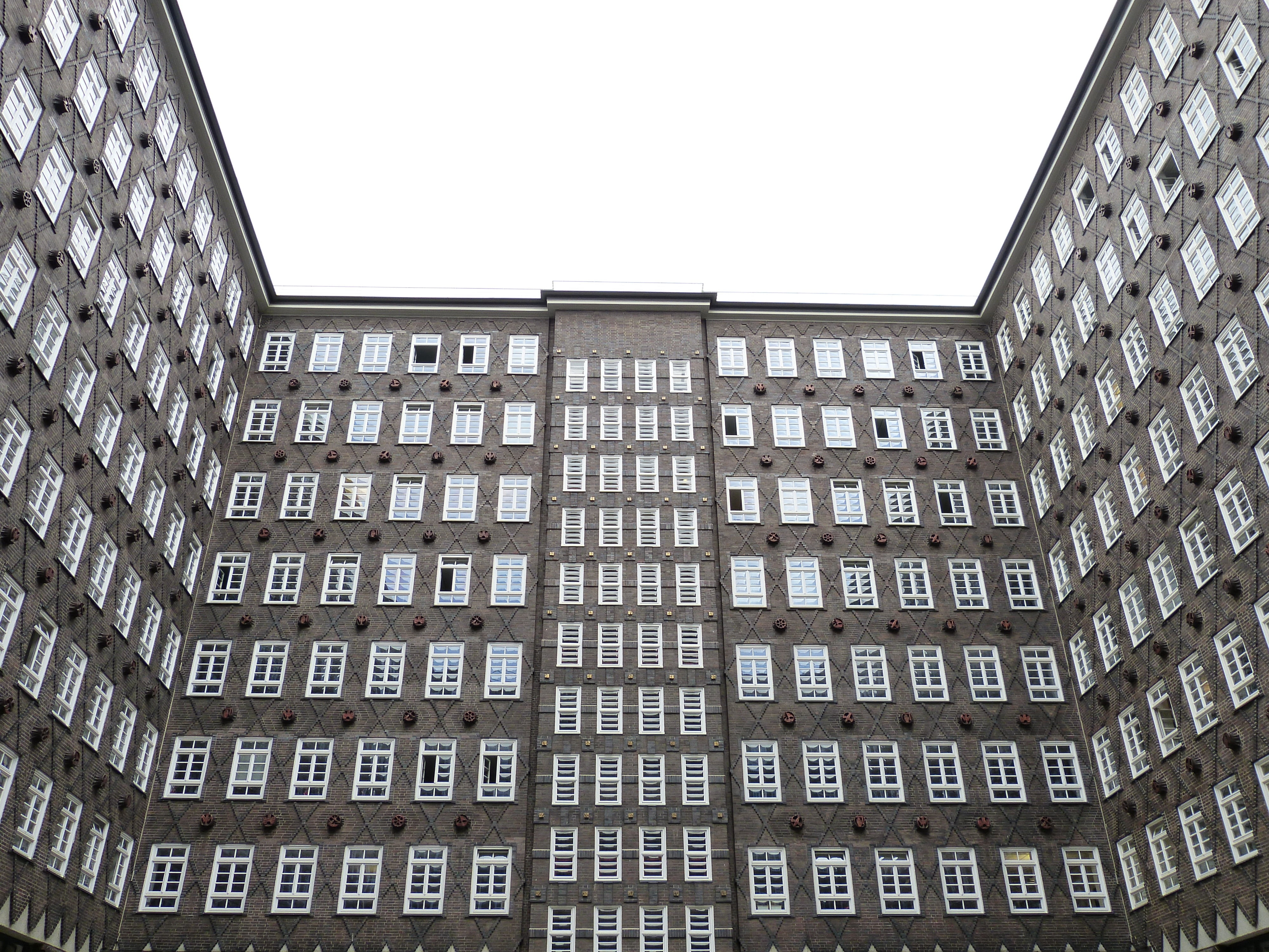 residential district, nature, tourist attraction, hanseatic city, in a row, facade, day, tall - high, gray, germany, 4K, architecture, city, outdoors, HD Wallpaper