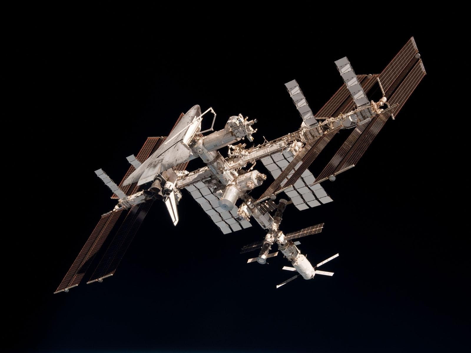 docked, 720P, endeavour, shuttle, europe, esa, station, space, international, HD Wallpaper