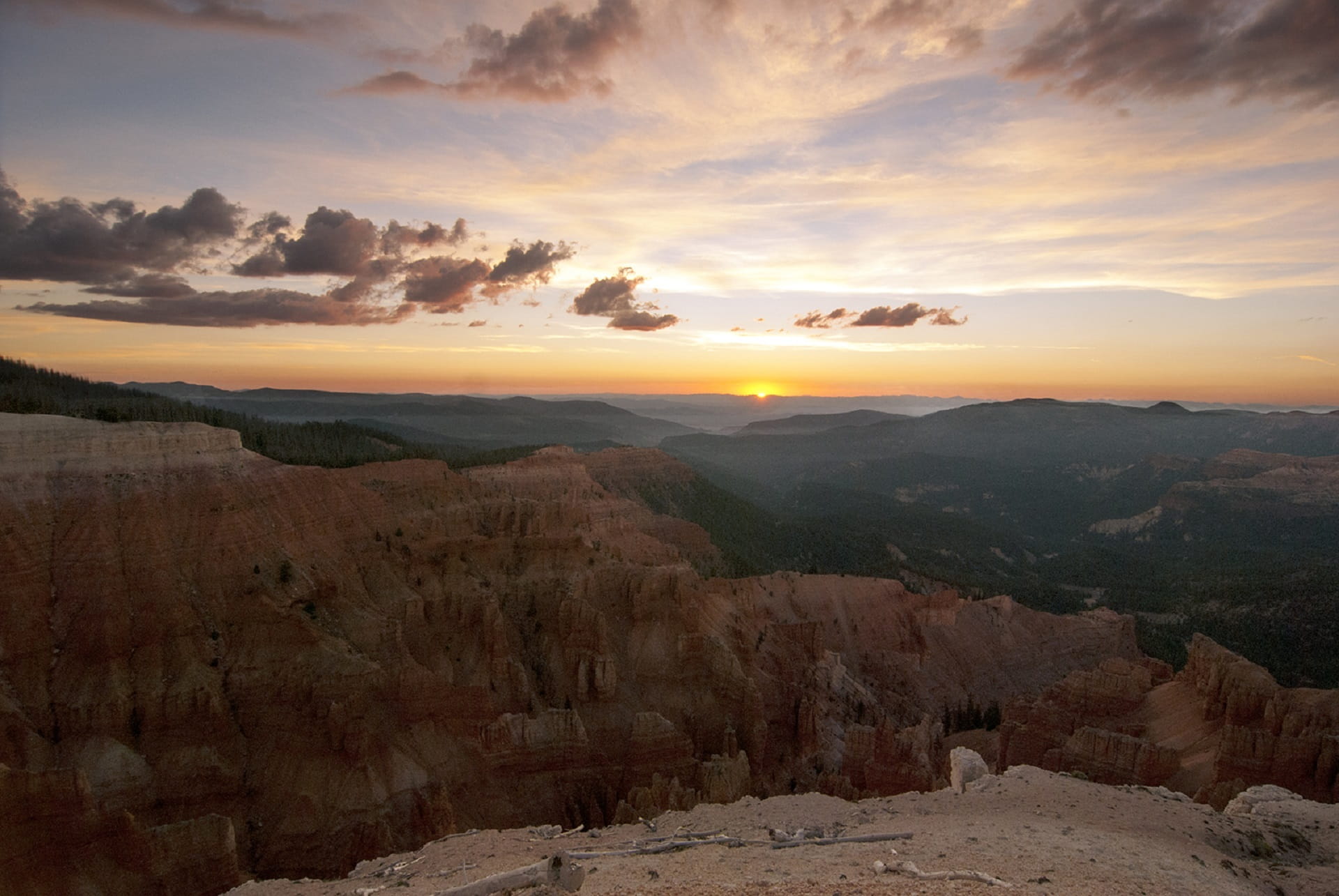 formations, scenics - nature, tranquility, cloud - sky, Evening, dusk, non-urban scene, sun, geology, panorama, natural amphitheater, national monument, HD Wallpaper