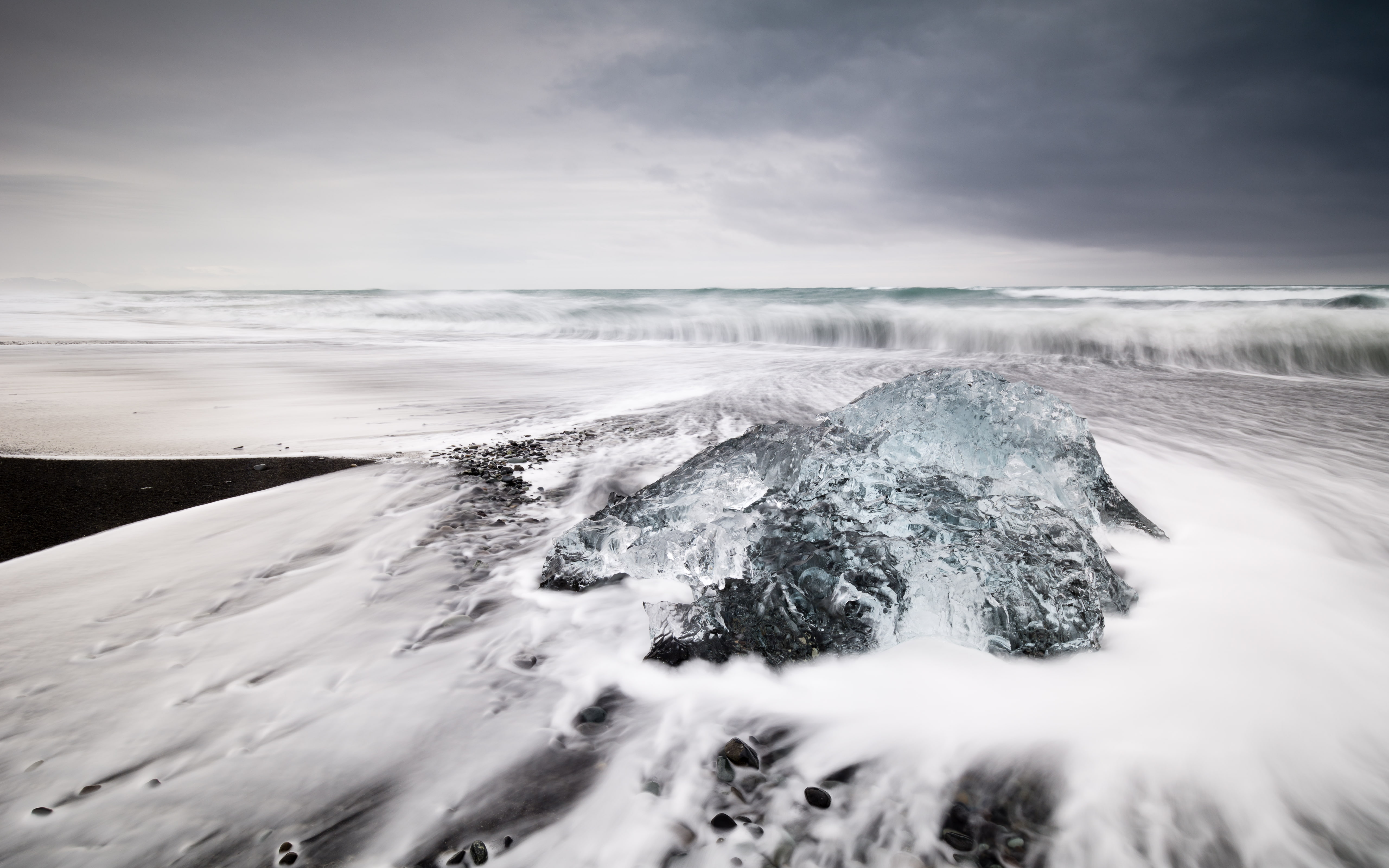 grey, cloud - sky, winter, beach, blurred motion, outdoors, jokulsarloniceland, 5K, sky, tranquil scene, iceland, cloudy, waves, photography, power in nature, HD Wallpaper