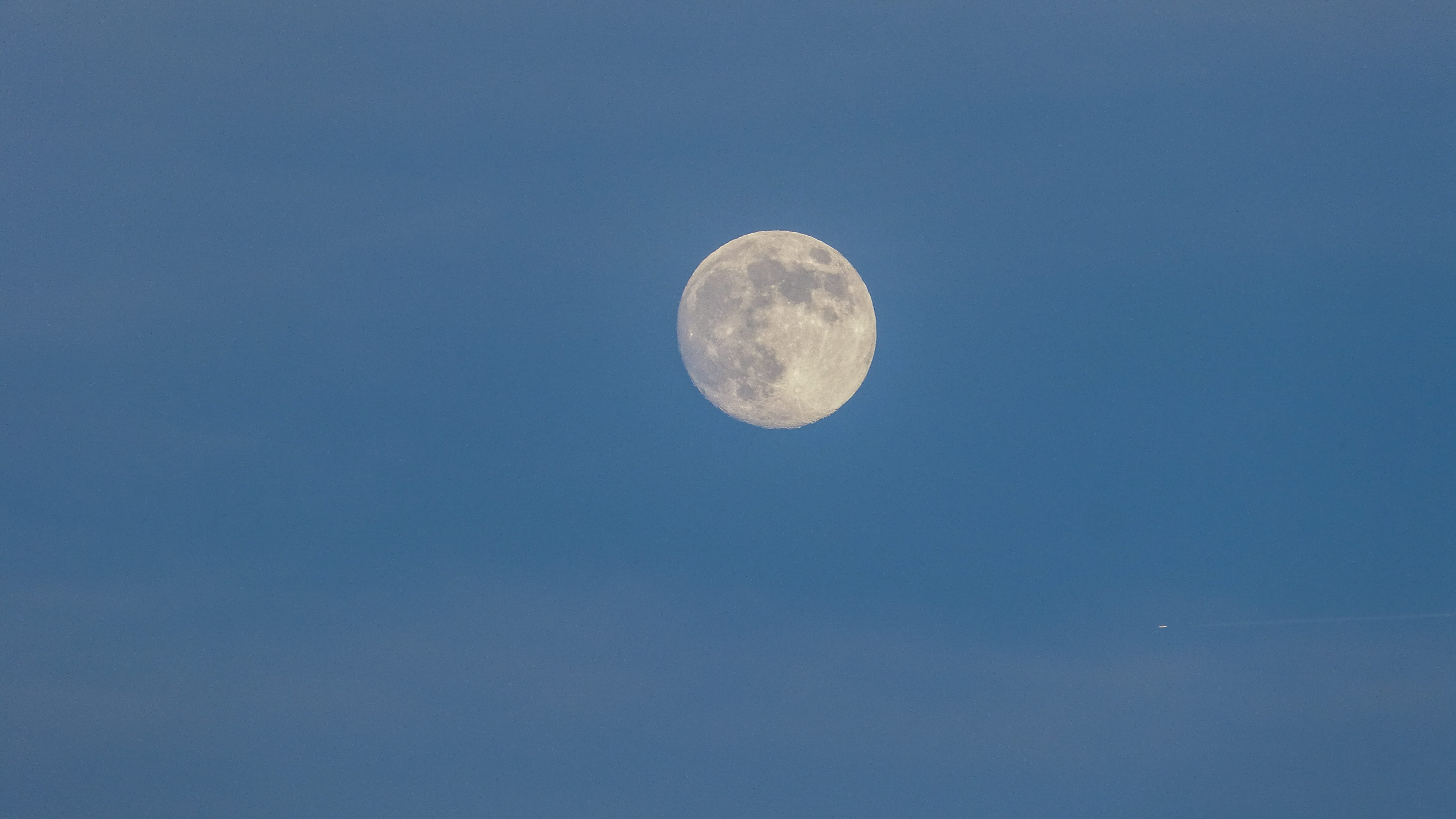 no people, astronomy, sky, moonlight, cover, copy space, canmore, plane, beauty in nature, planetary moon, circle, flying, clouds, space and astronomy, HD Wallpaper