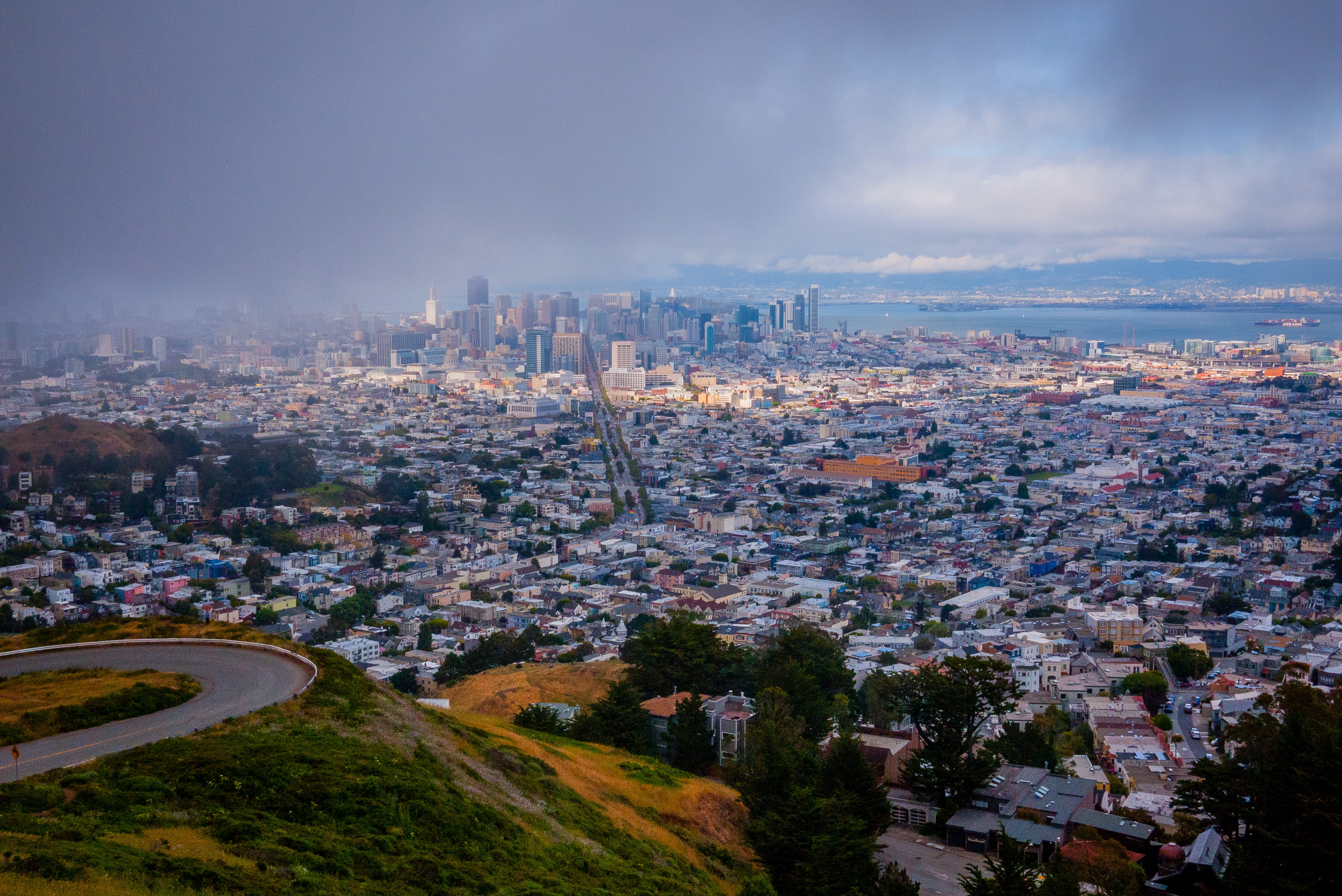 san francisco, twin peaks, office building exterior, crowd, building exterior, coast, street, sky, building, cityscape, nature, skyscraper, outdoors, 2K, HD Wallpaper