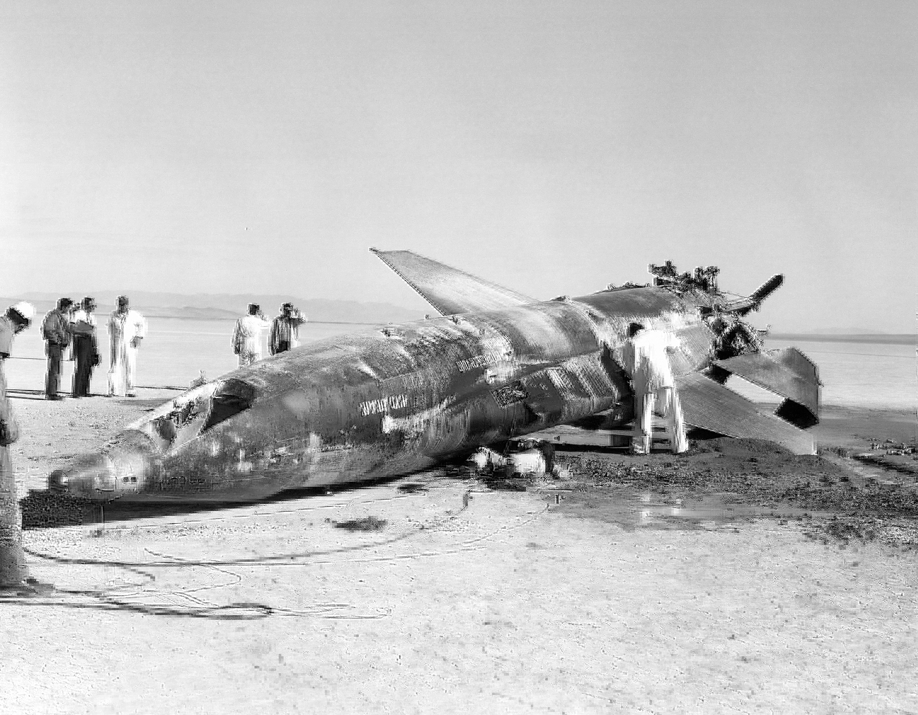 scrap, test, crash, mammal, swimming, plane, marine, animal wildlife, technique, underwater, the plane, x-15, nature, photograpgy, sand, desert, grayscale, HD Wallpaper