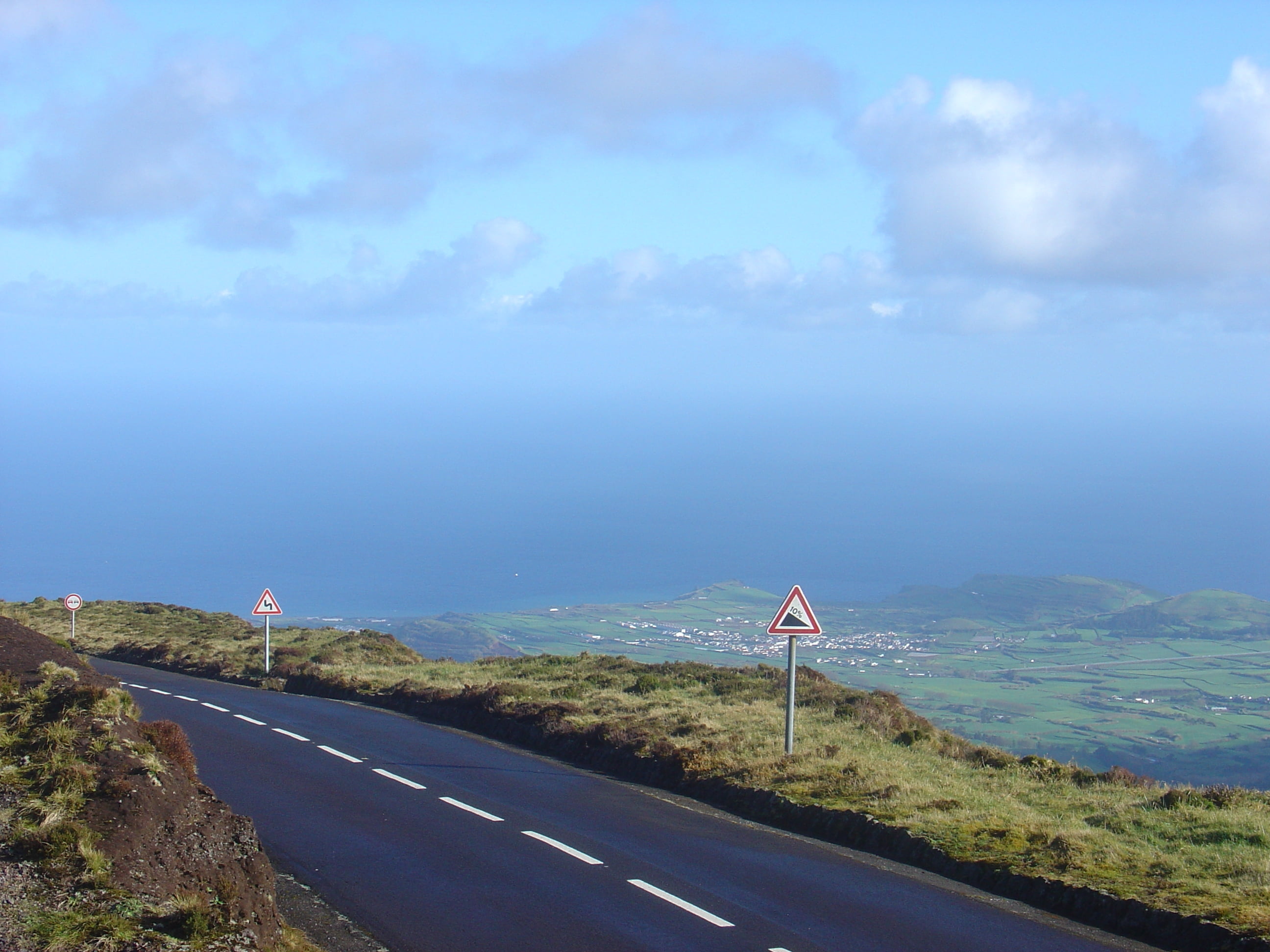 the way forward, scenics, marking, 2K, street, blue, cloud - sky, wind, outdoors, signage, transportation, environment, landscape, mountain, day, travel, HD Wallpaper
