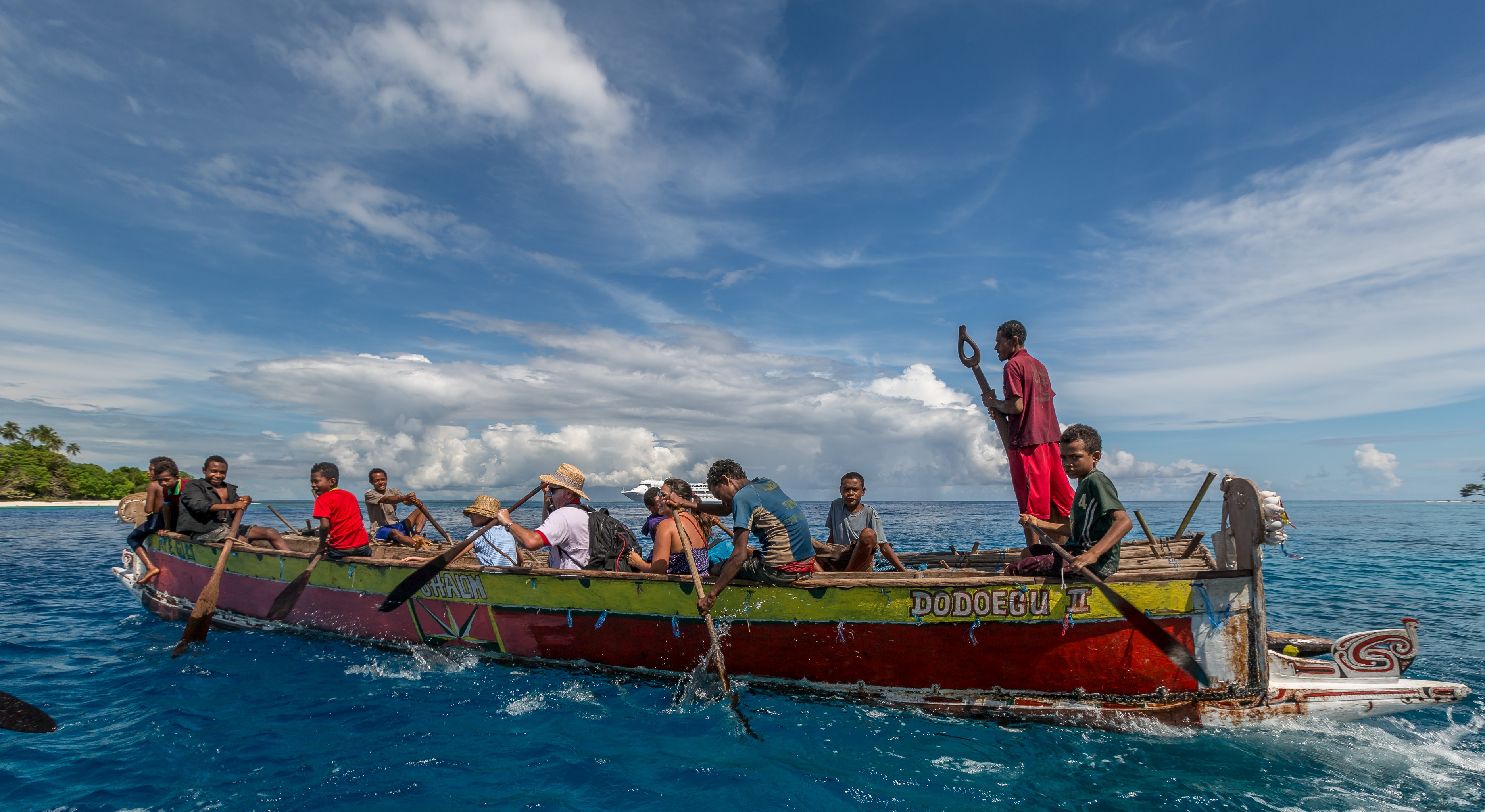 paddle, lakatoi, summer, boat, group of people, fishing industry, sea, adult, active, rowing, blue, transportation, riding, real people, group, action, HD Wallpaper