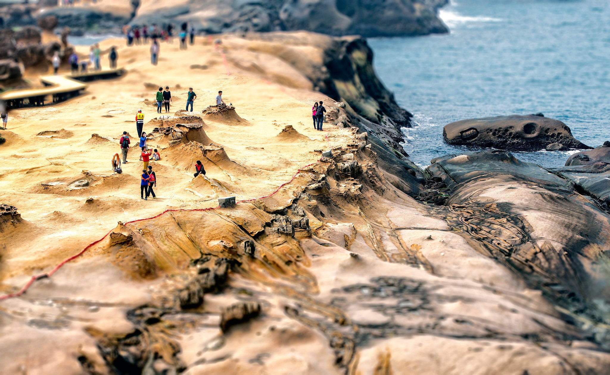 Taiwan, Yehliu Geopark, 1080P, tilt shift, people, HD Wallpaper