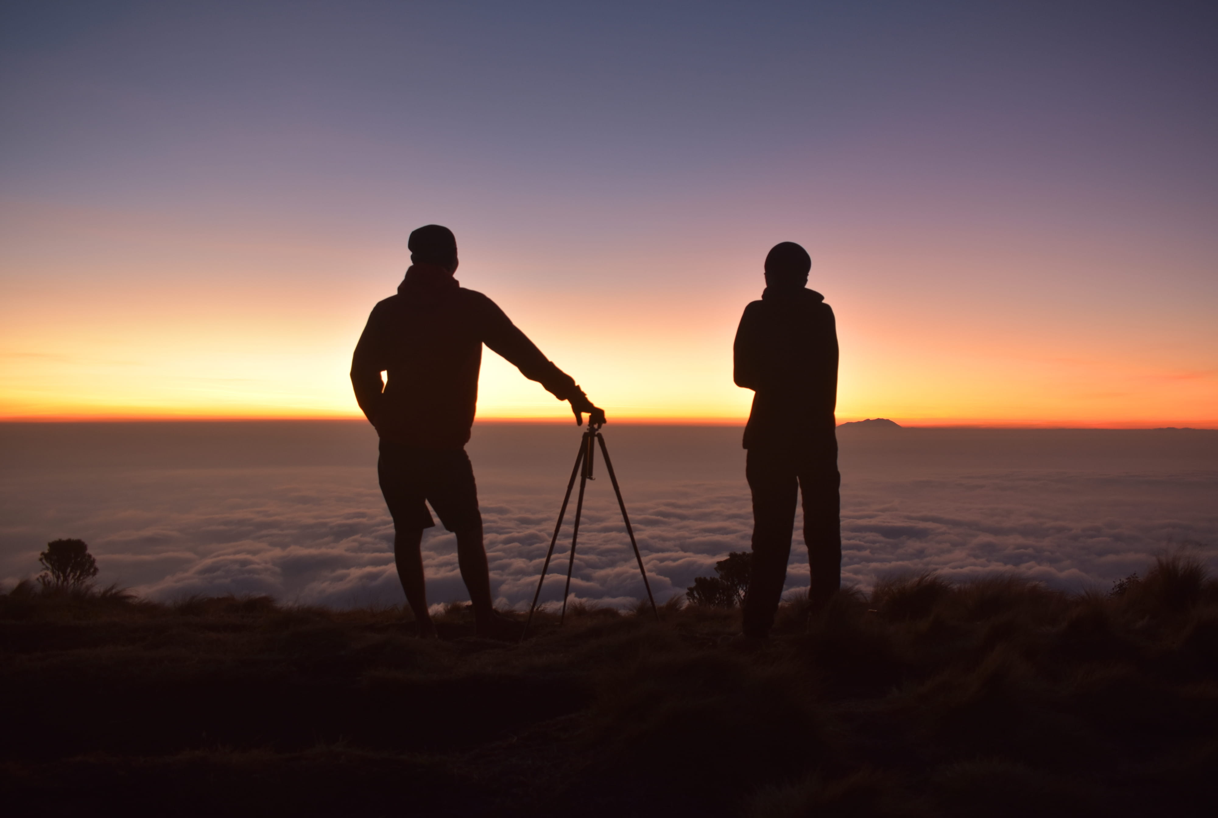 men, person, 4K, silhouette, male, two, hand, leisure activity, sunrise, sunset, scenics - nature, holding hands, dawn, merbabu national park, two people, HD Wallpaper