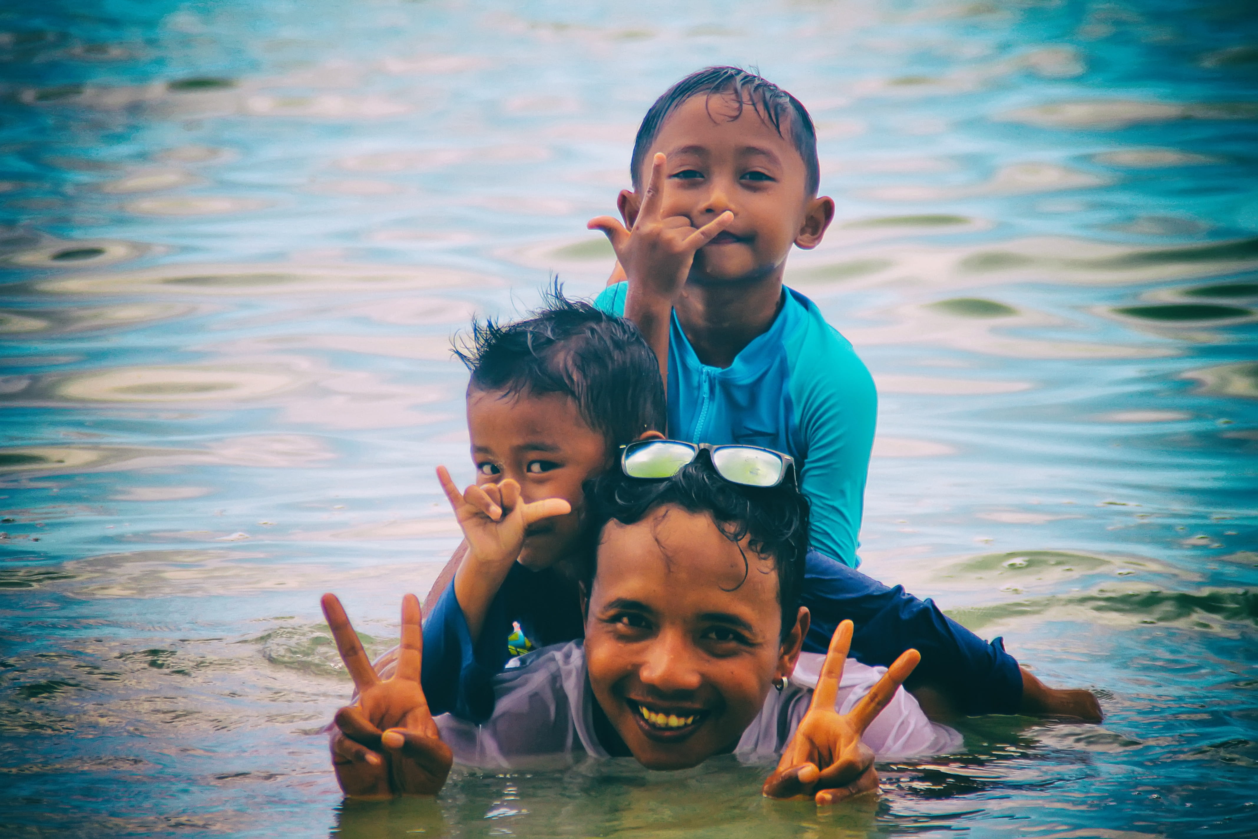 4K, water, family, men, beach, positive emotion, Indonesia, wet, portrait, swimming pool, smiling, summer, Hot, emotion, outdoors, real people, tanjungpinang, HD Wallpaper