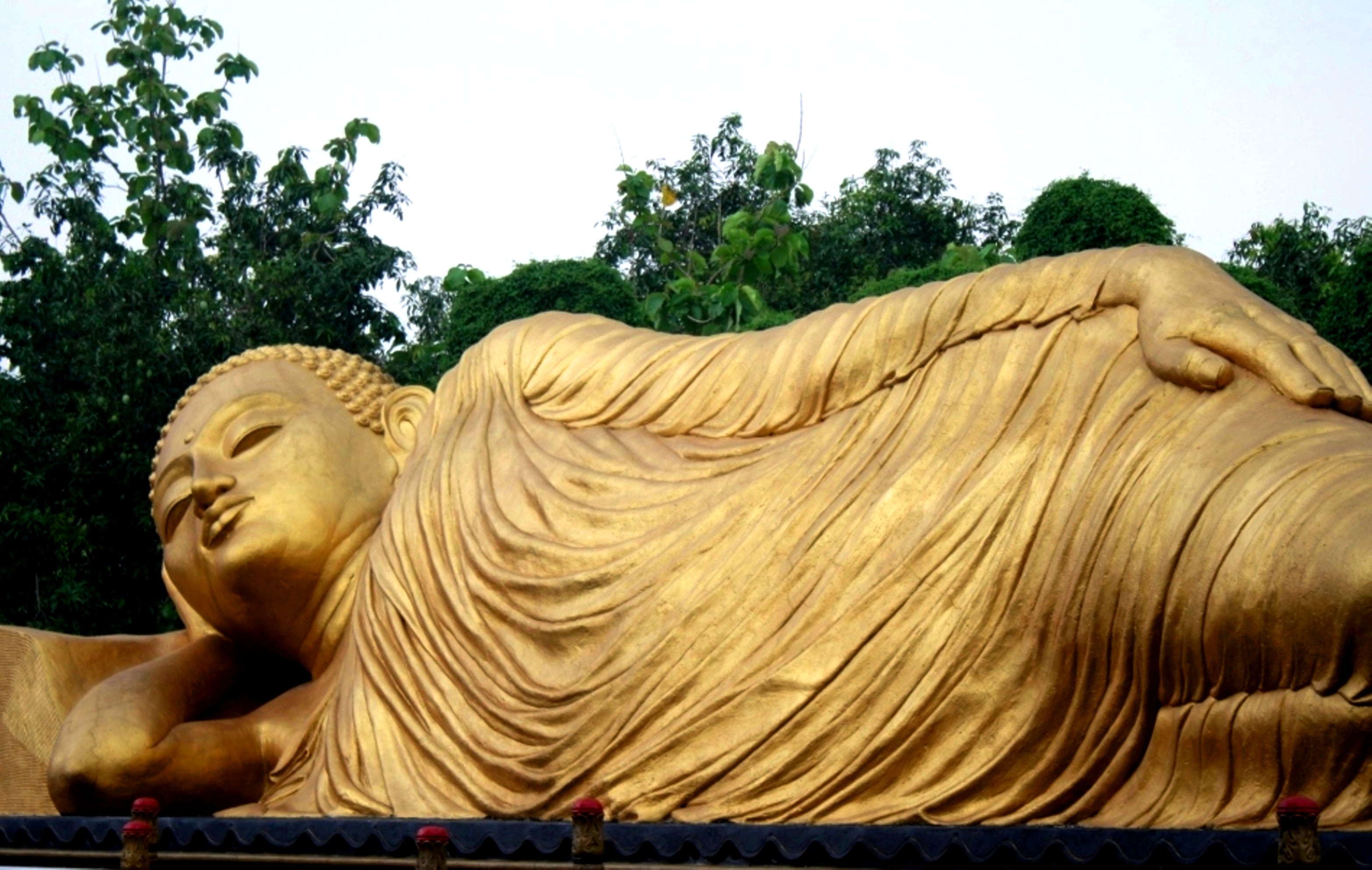 male likeness, statue, religion, architecture, budha, faithful, belief, east java, mojokerto, sculpture, day, buddhist temple, 2K, clear sky, maha vihara majapahit, HD Wallpaper