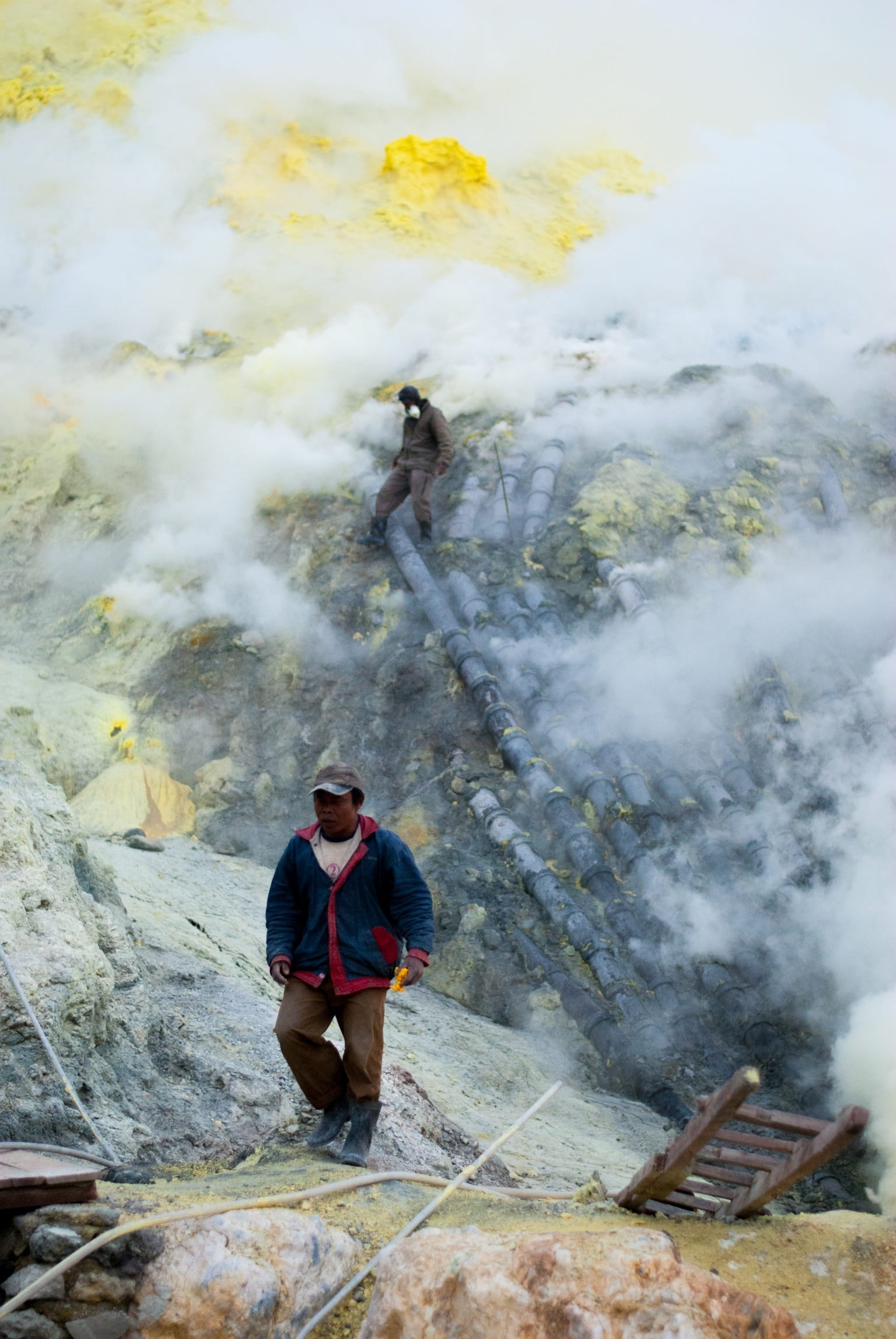 smoke - physical structure, heat - temperature, adventure, beauty in nature, risk, leisure activity, one person, 1080P, full length, nature, steam, day, Phone HD Wallpaper