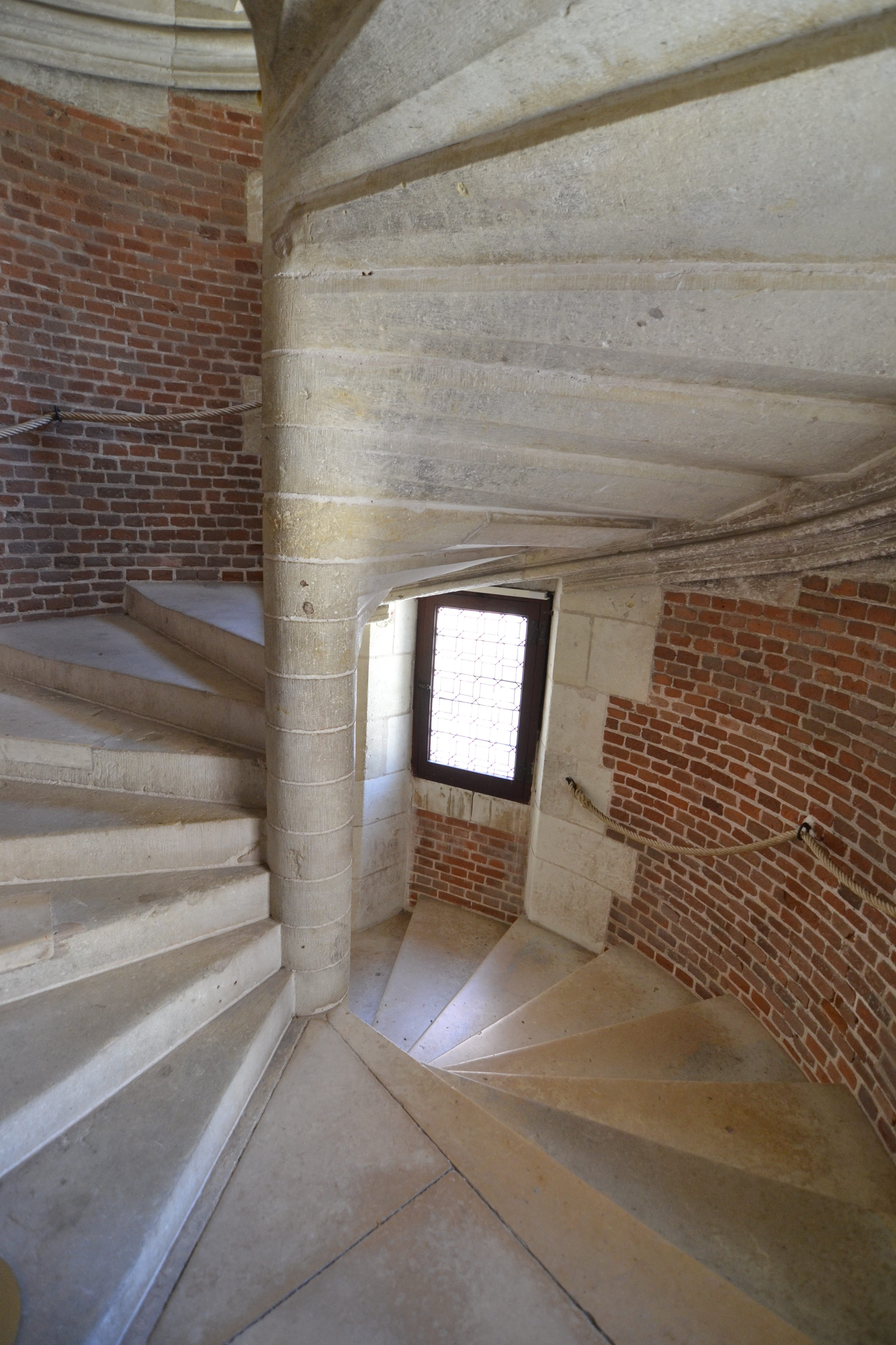 brick, staircase, 4K, window, wall, empty, absence, indoors, markets, home interior, architectural column, de, spiral, building, Spiral Staircase, abandoned, Phone HD Wallpaper