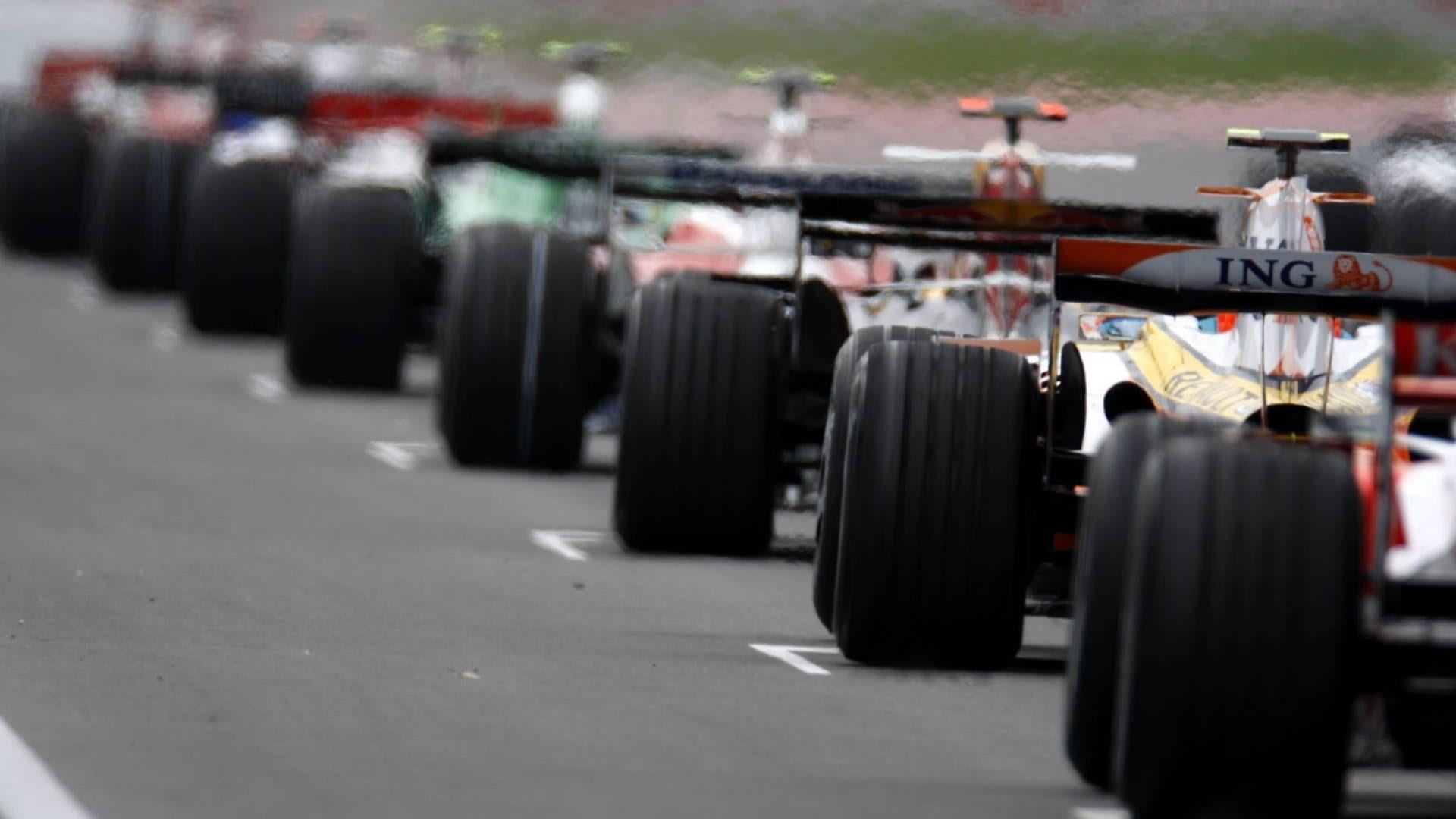 people, selective focus, in a row, supercar, tire, competition, transportation, outdoors, learning, day, start, formula one, competitive sport, industry, HD Wallpaper